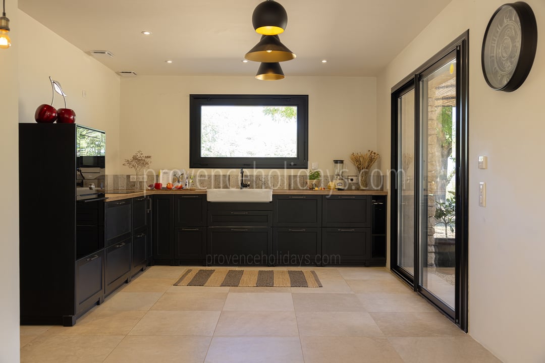 25 - Mas des Firmins: Villa: Interior