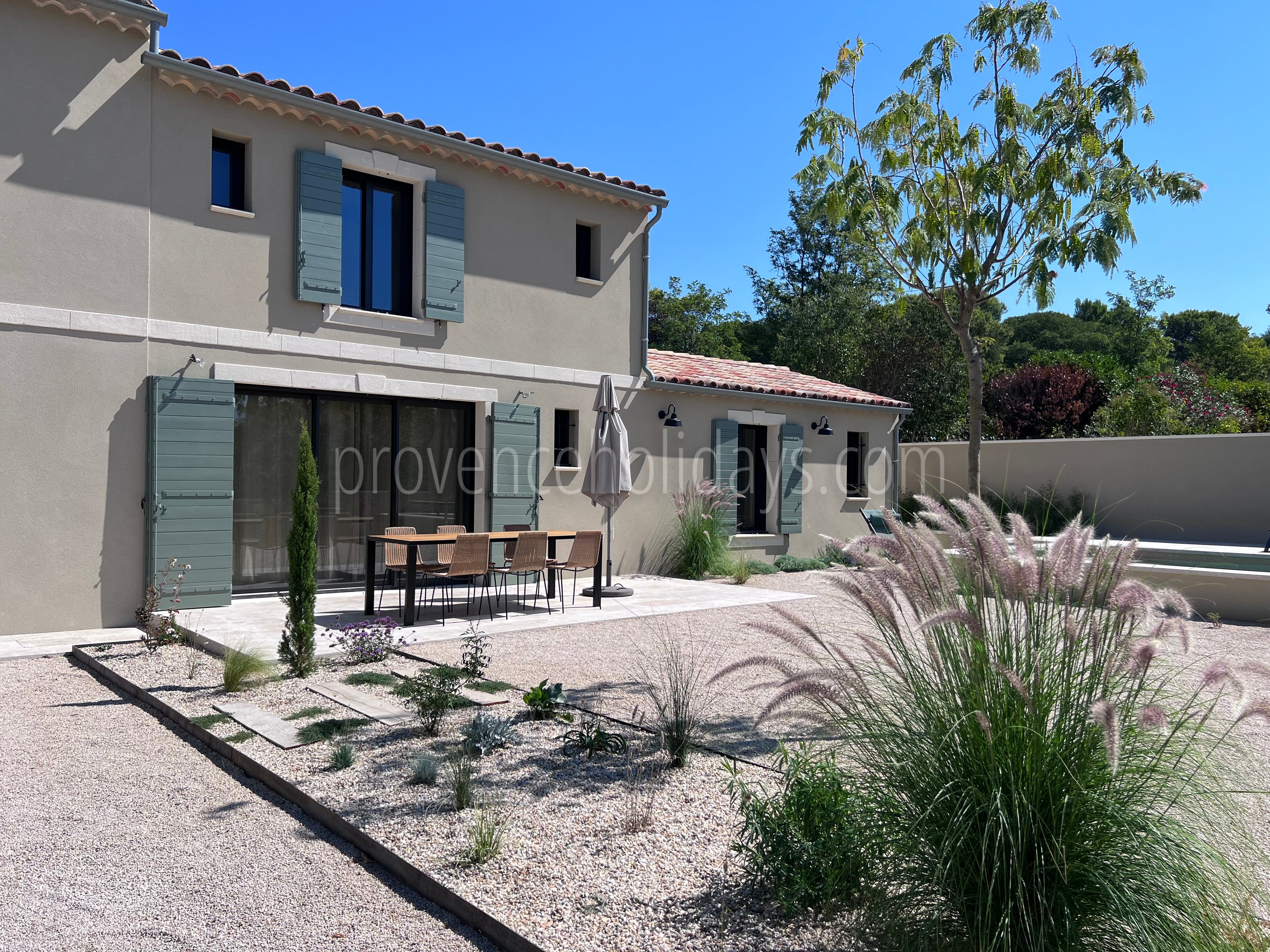 20 - Mazet de Fontvieille: Villa: Exterior