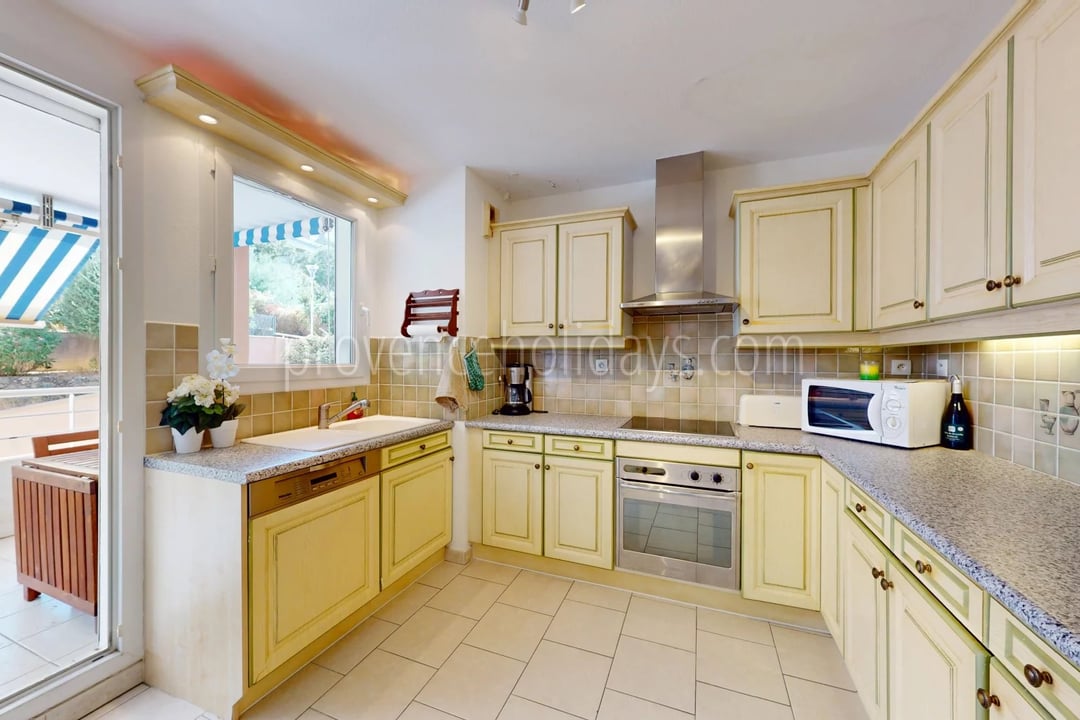 40 - Appartement in Cavalaire-sur-Mer: Villa: Interior