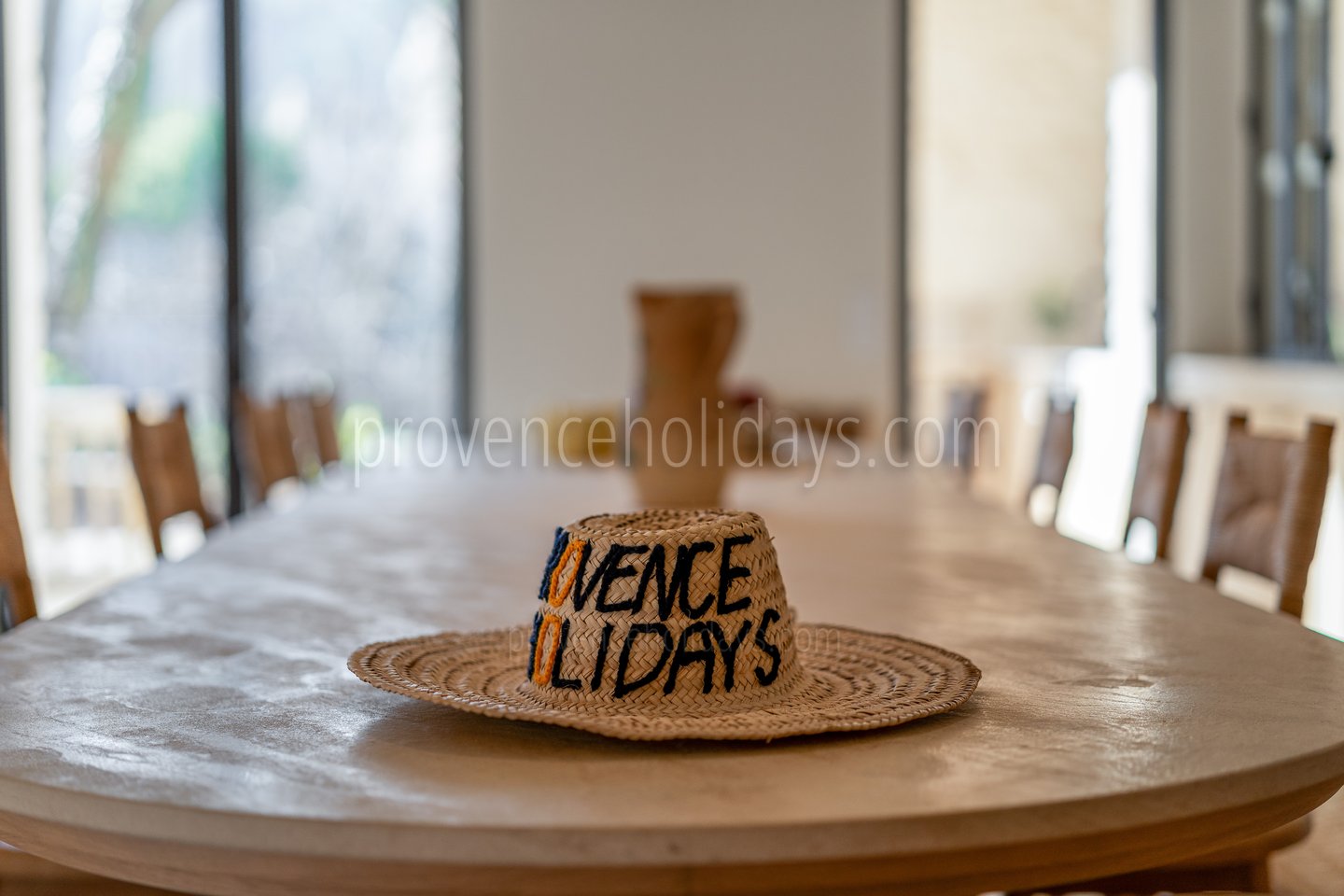24 - Domaine de la Sorgue: Villa: Interior