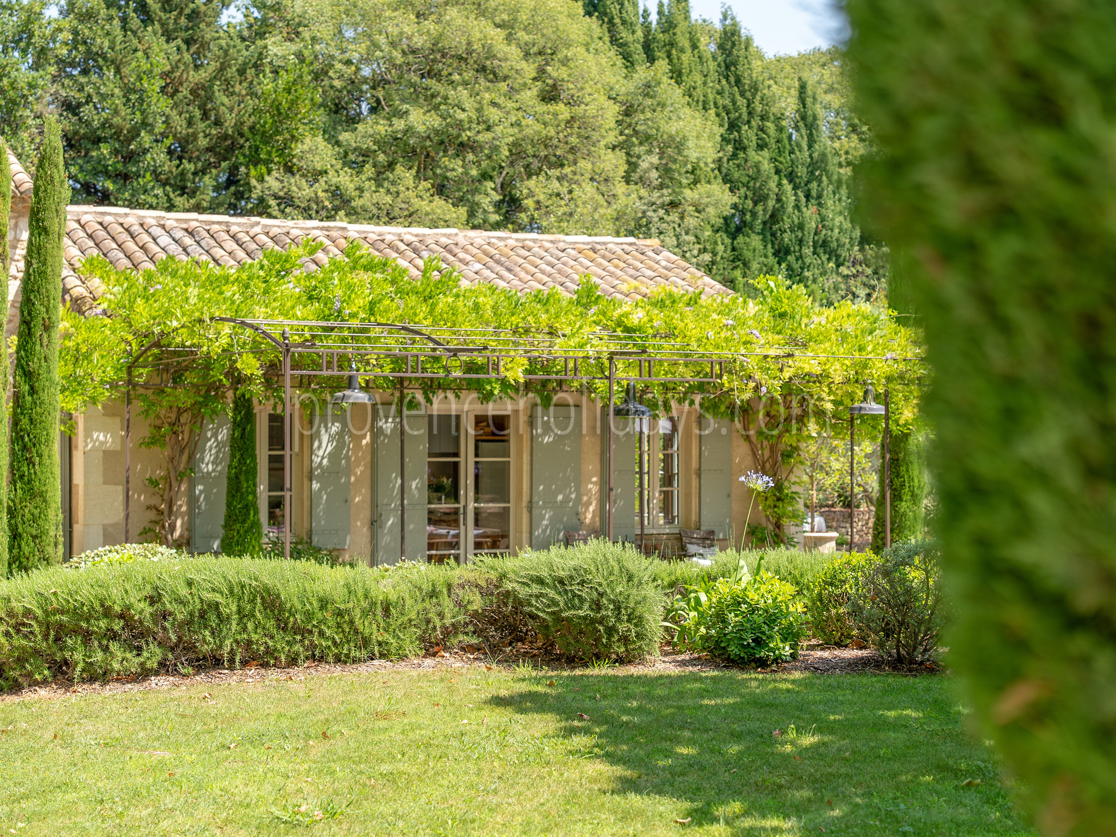 34 - Mas des Chênes Verts: Villa: Exterior
