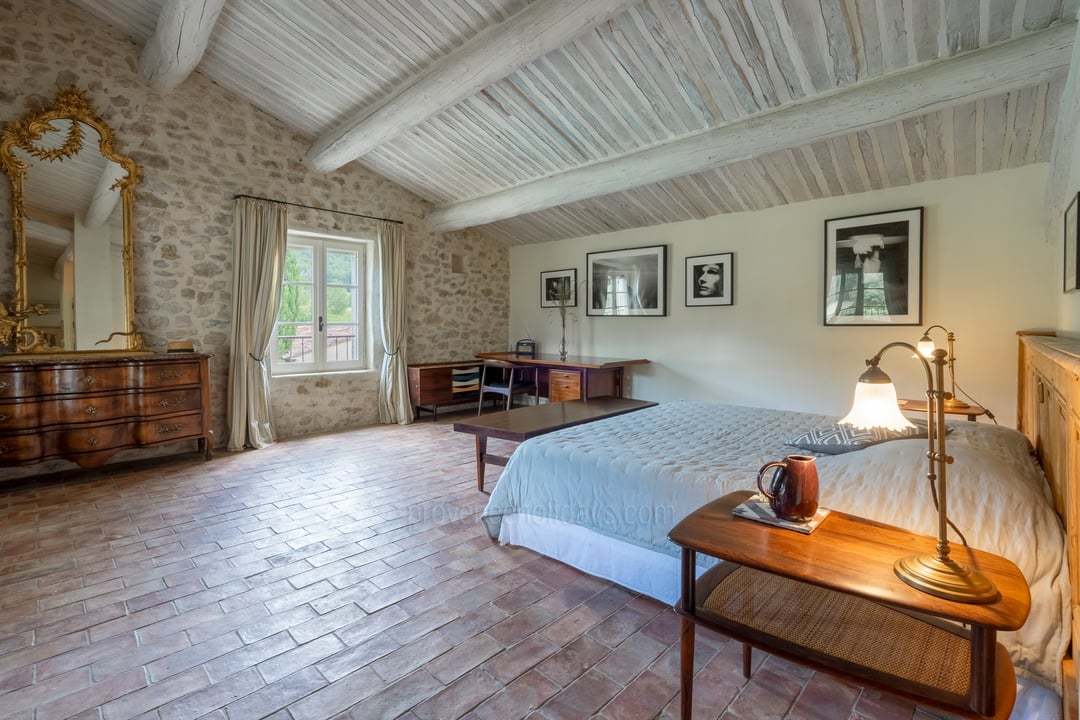 42 - La Bastide Neuve: Villa: Bedroom
