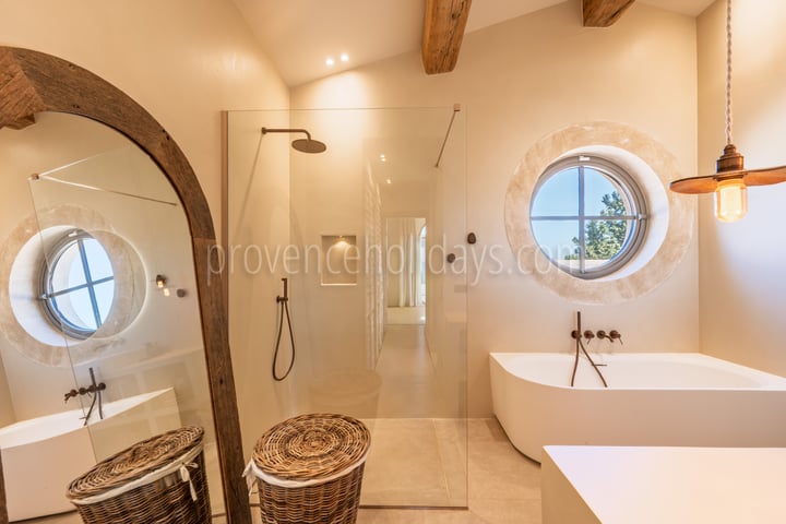 31 - Mas Althéa: Villa: Bathroom 4