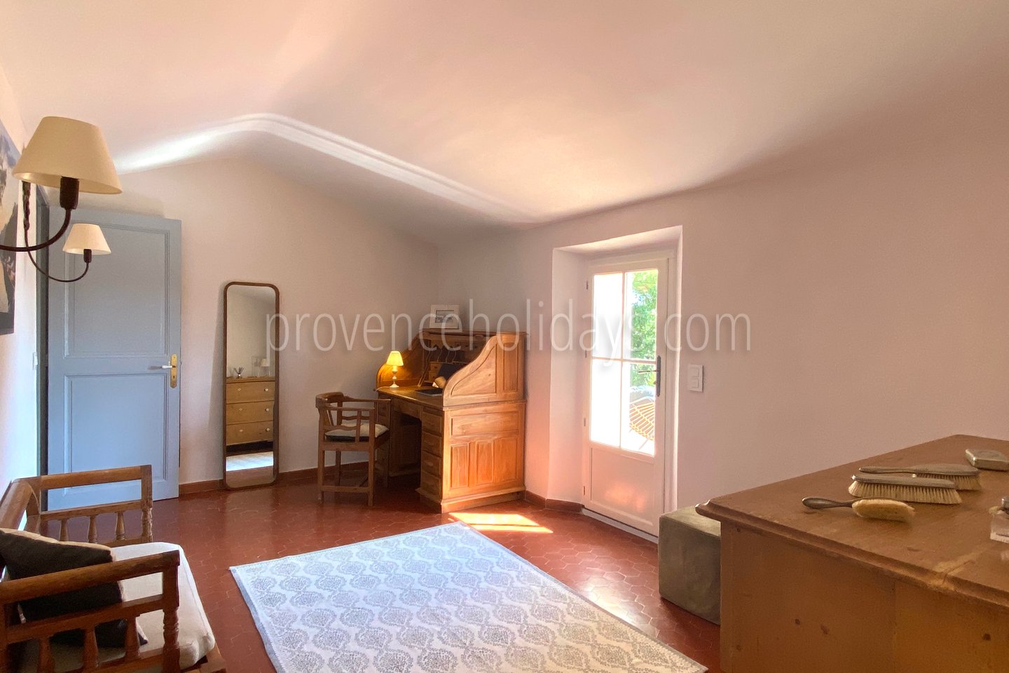 12 - Bastide Shalimar: Villa: Bedroom