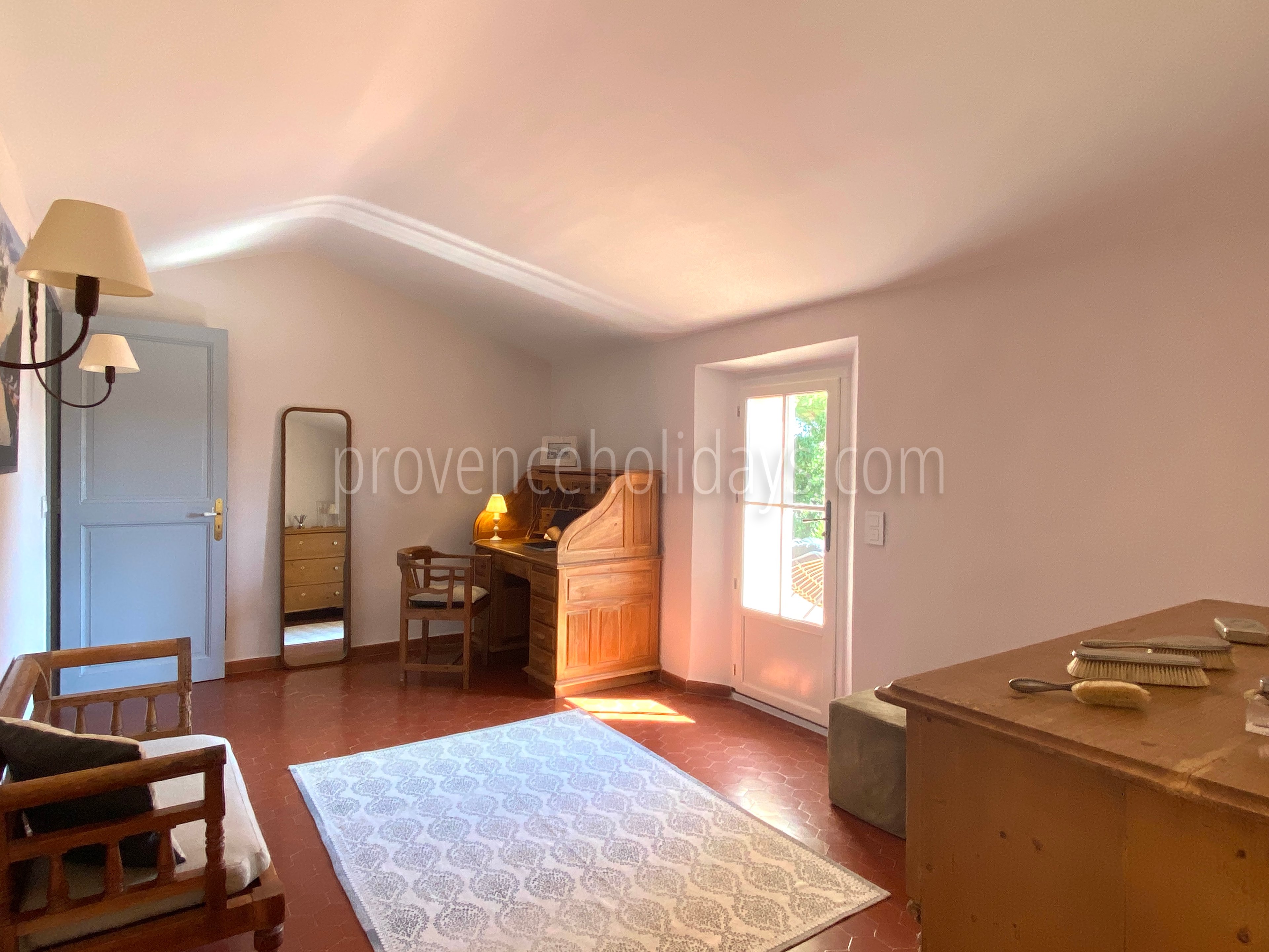 12 - Bastide Shalimar: Villa: Bedroom