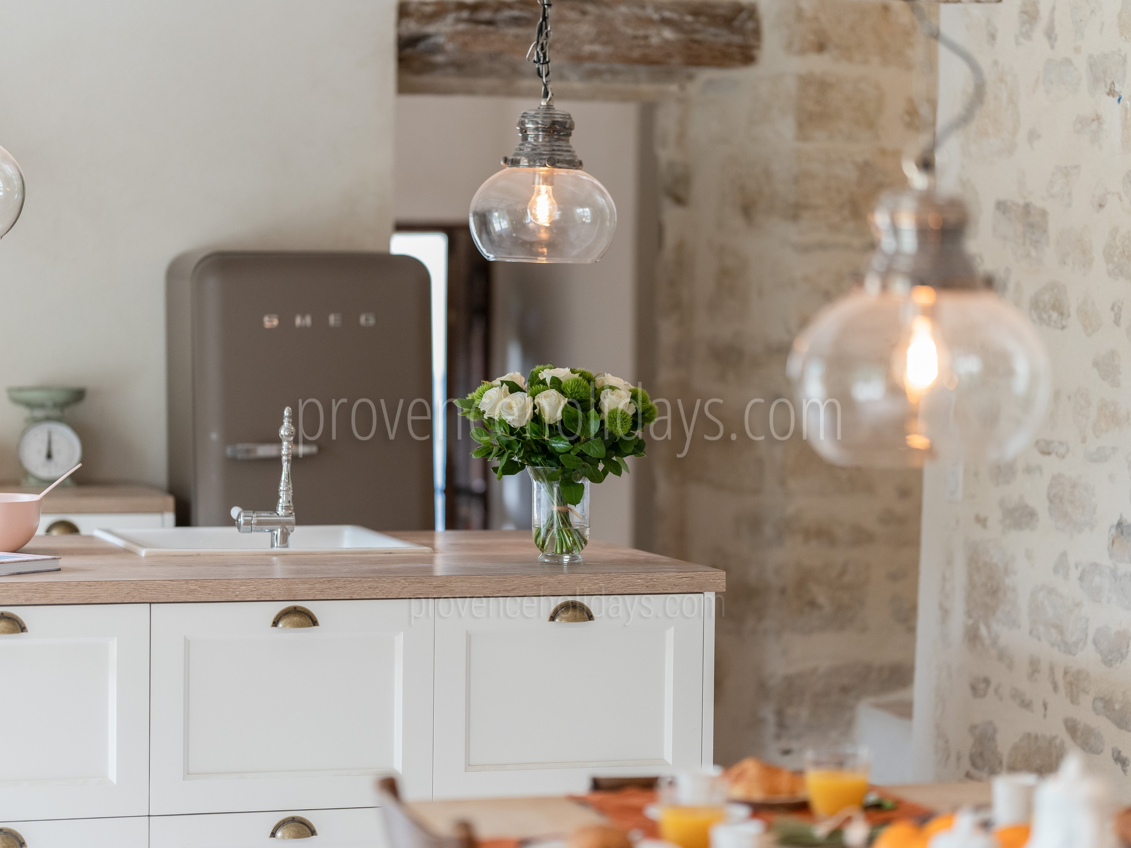 14 - Mas Cerisiers: Villa: Interior