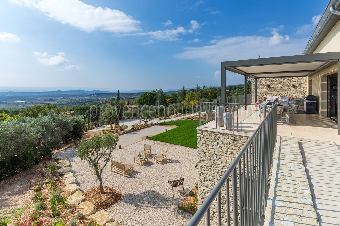 43 - Villa Clair de Luberon: Villa: Exterior