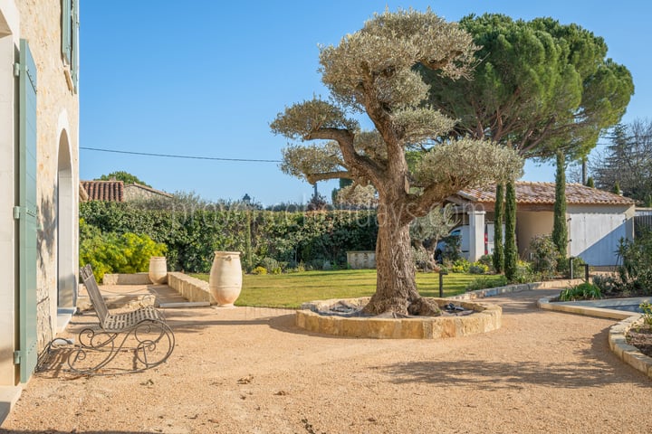 47 - Mas Lucie: Villa: Exterior