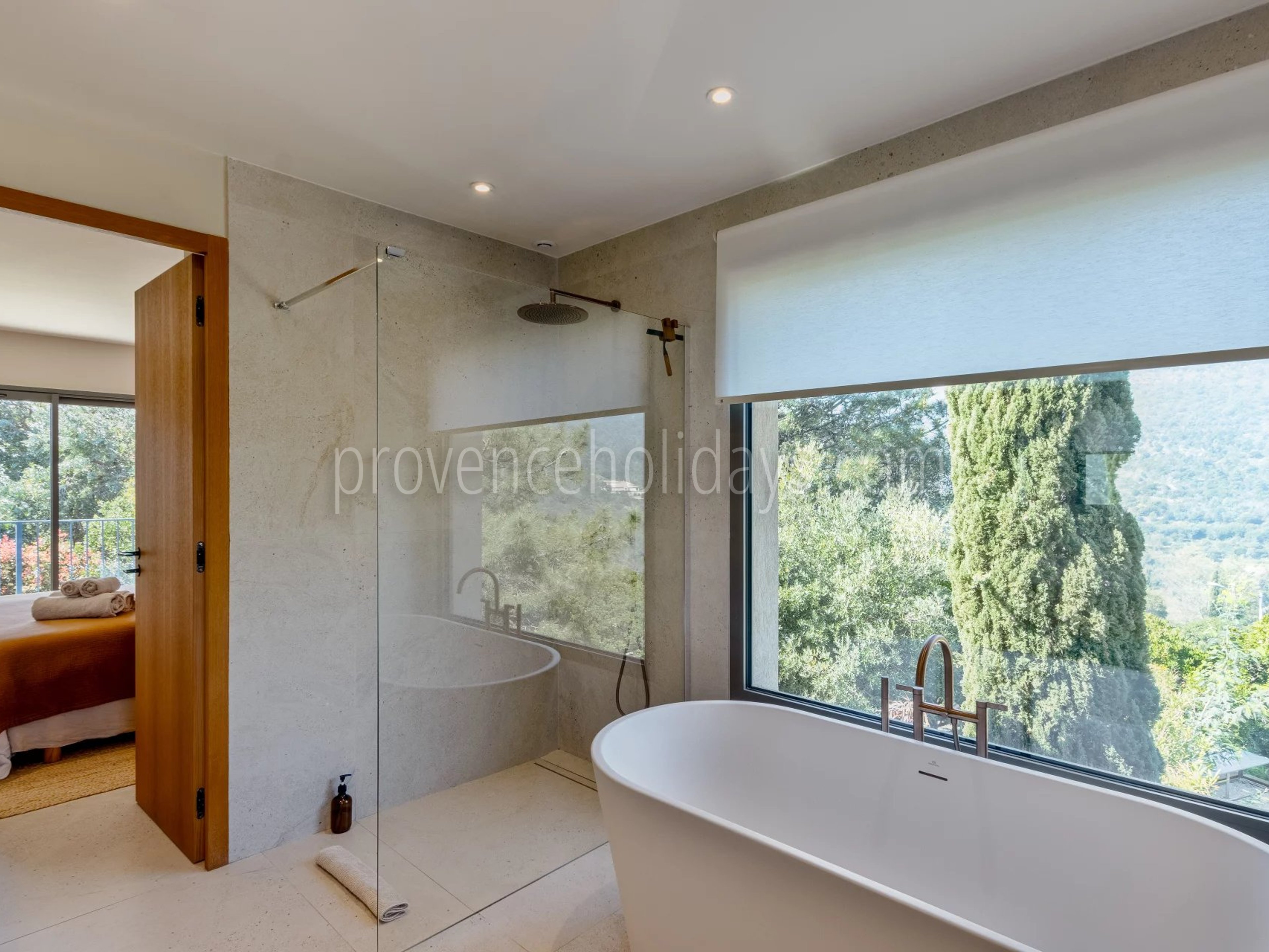 11 - Gerenoveerde villa in Rayol-Canadel-sur-Mer: Villa: Bathroom