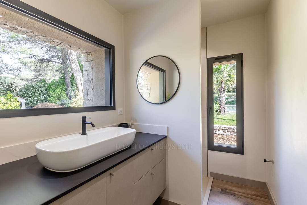 13 - Maison Mistral: Villa: Bathroom