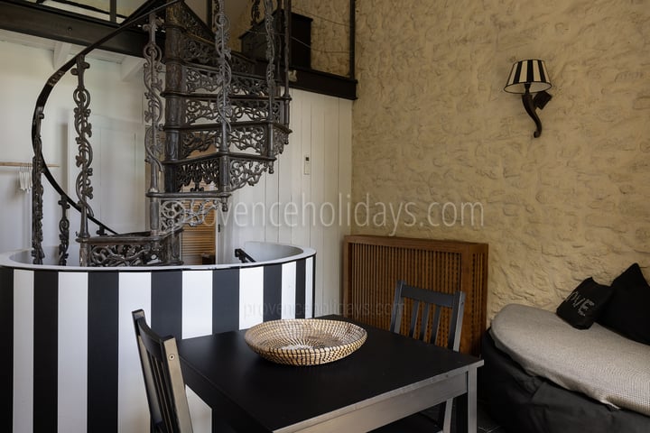35 - Le Mas d\'Entraigues: Villa: Interior
