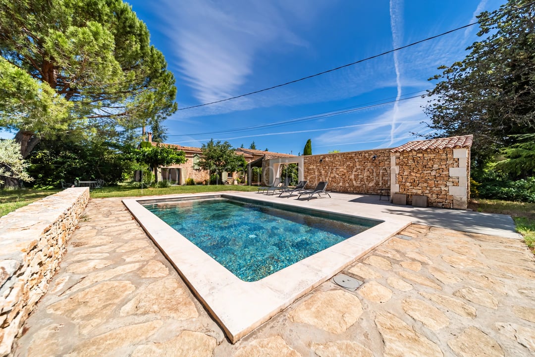 20 - Characterful mas in Bonnieux: Villa: Pool