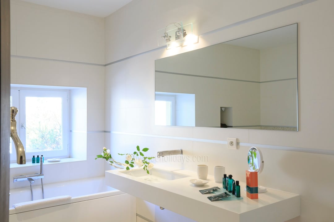 47 - Mas de l\'Artiste: Villa: Bathroom