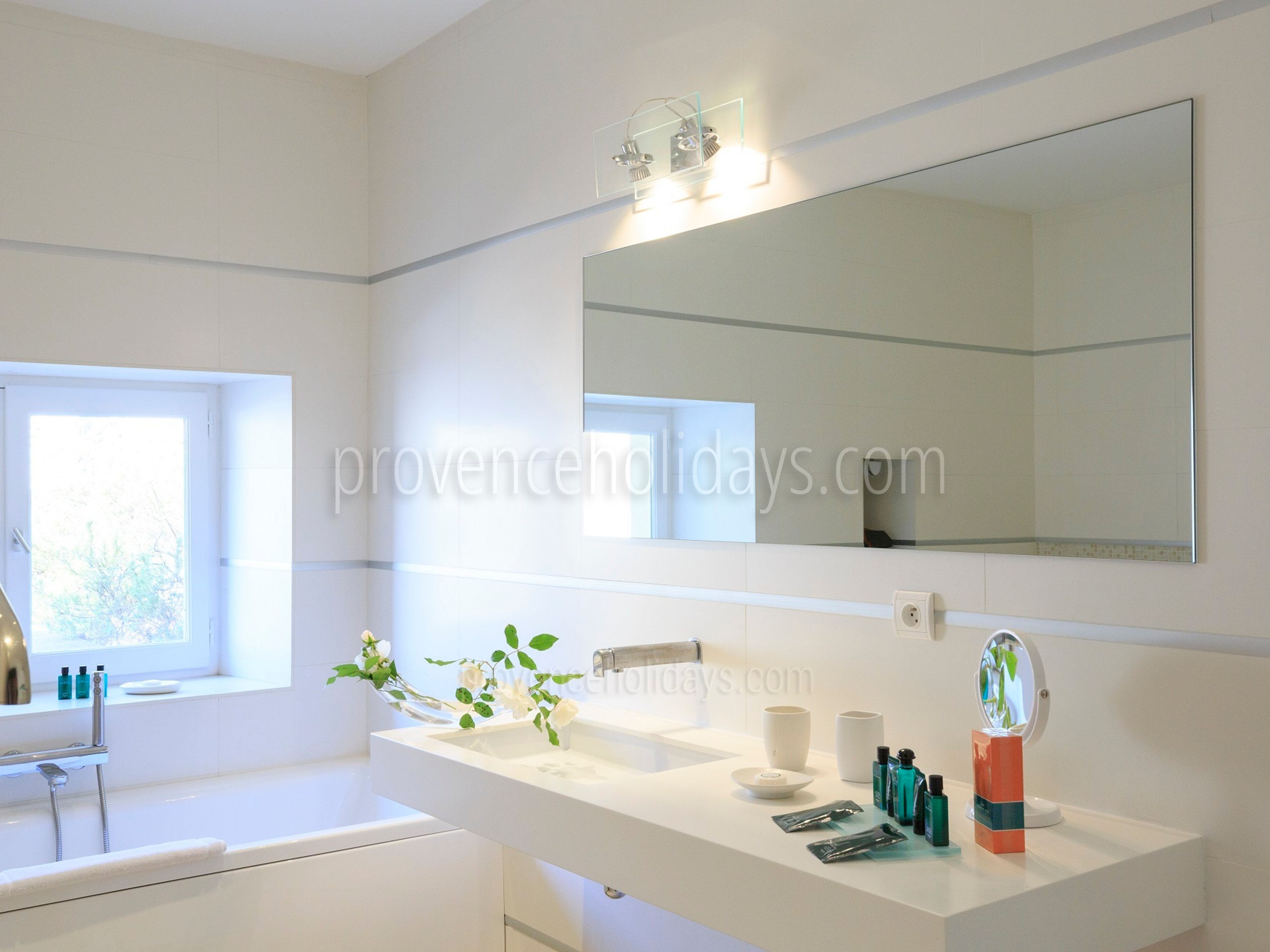 47 - Mas de l\'Artiste: Villa: Bathroom