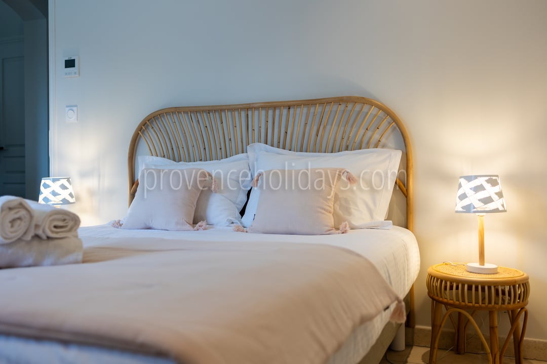 30 - Villa Beau Rivage: Villa: Bedroom