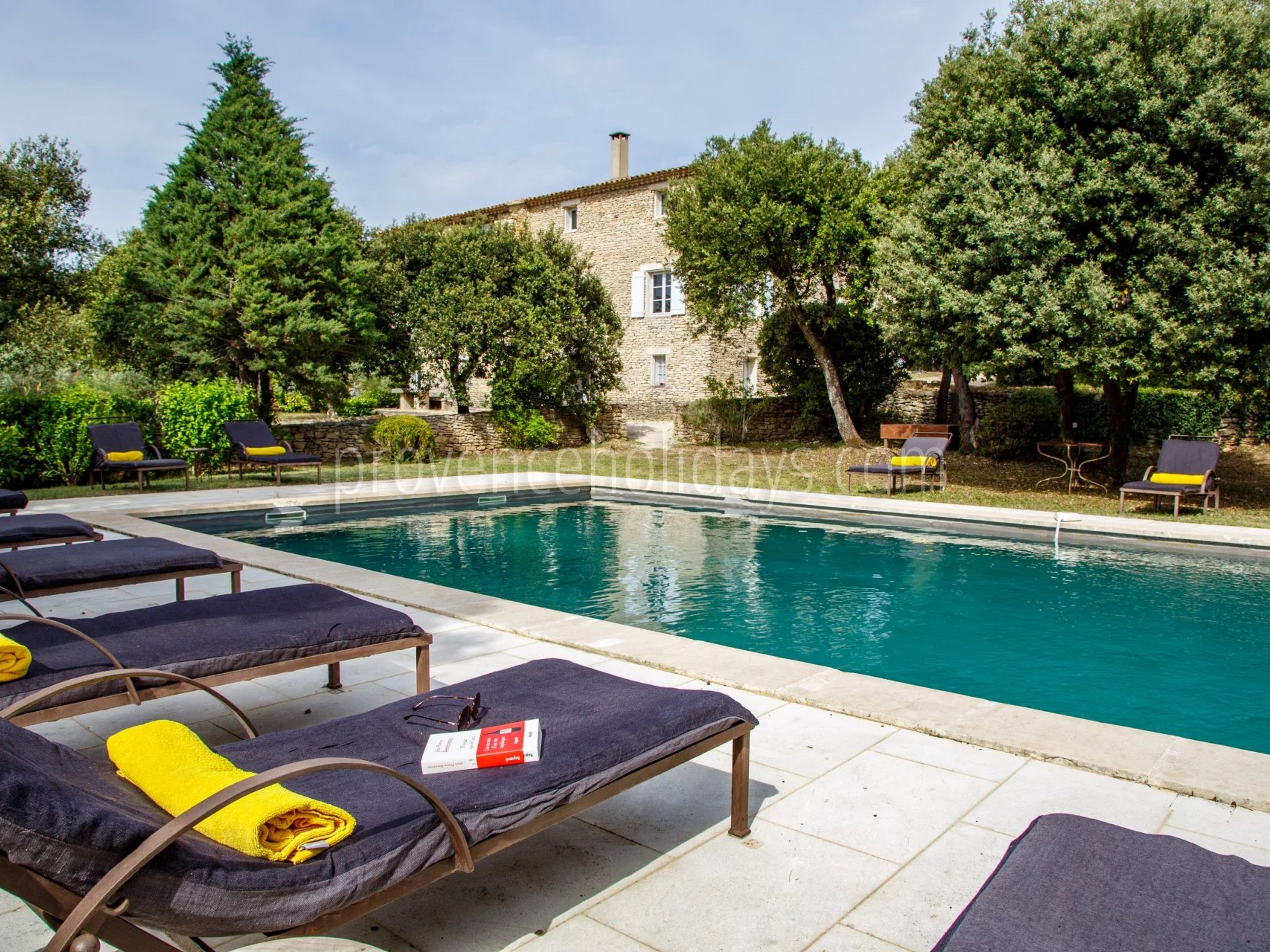 2 - Stone bastide with pool in Bonnieux: Villa: Pool
