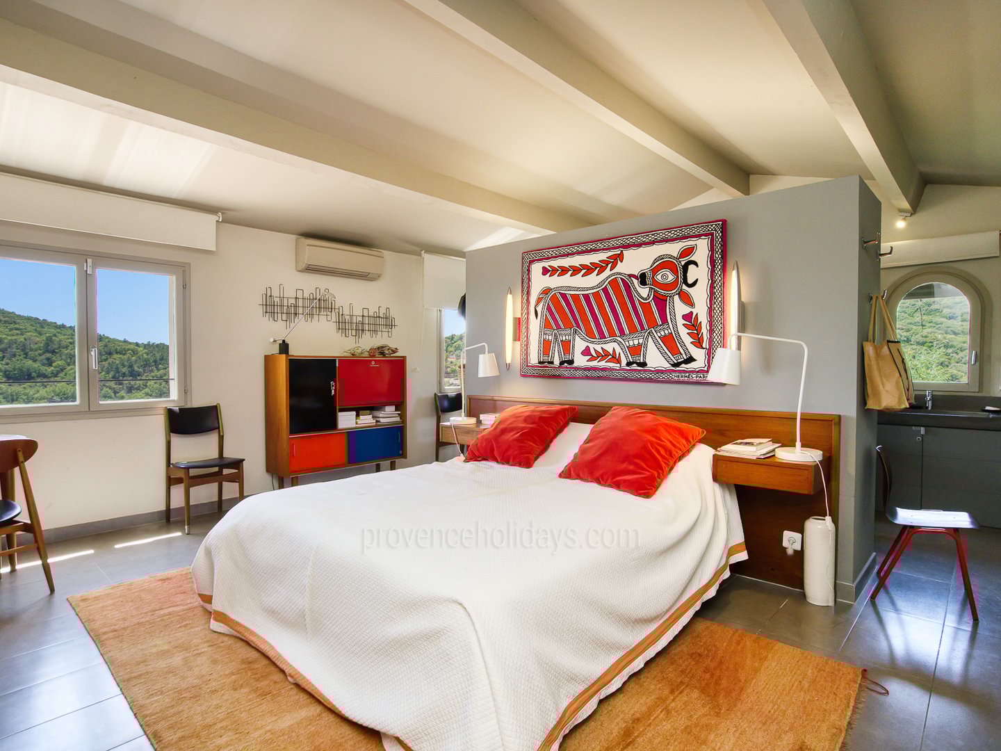 11 - Mistral Serene: Villa: Bedroom
