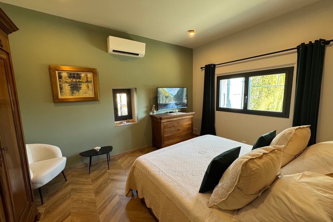 42 - Mas de l\'Oiseau: Villa: Bedroom