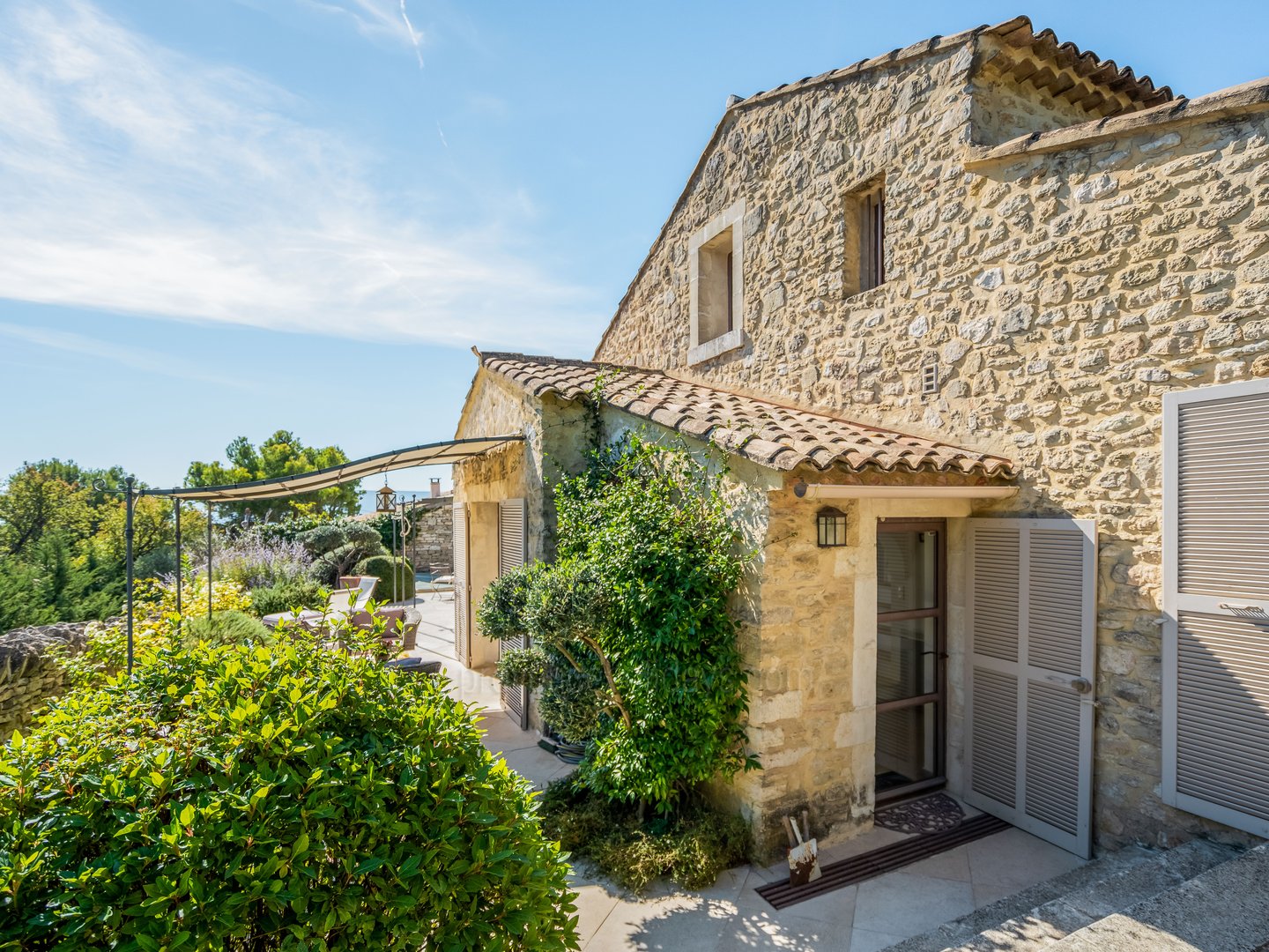 61 - Mas du Petit Luberon: Villa: Exterior