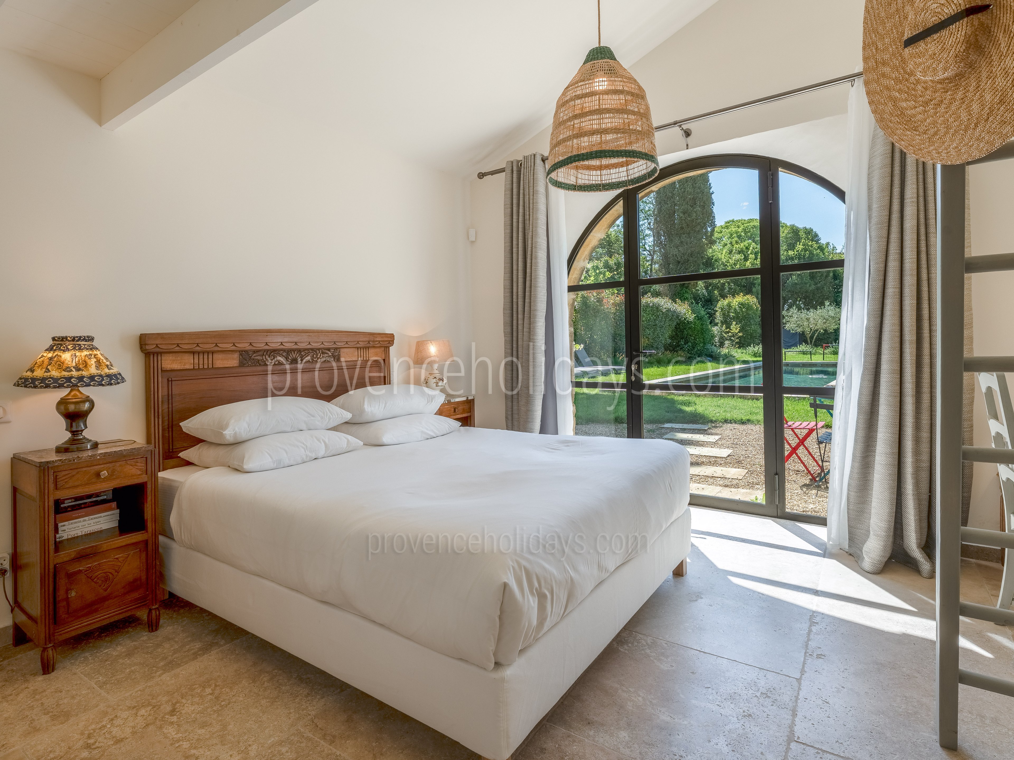24 - Maison du Grès: Villa: Bedroom