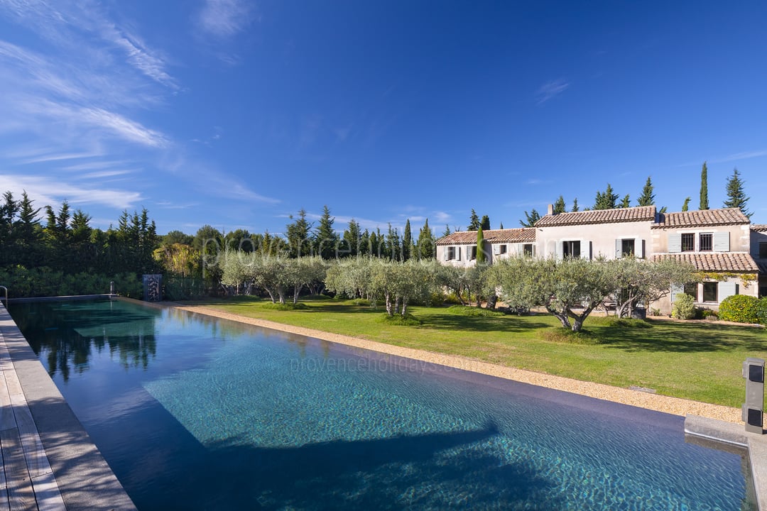 3 - Mas des Alpilles: Villa: Pool