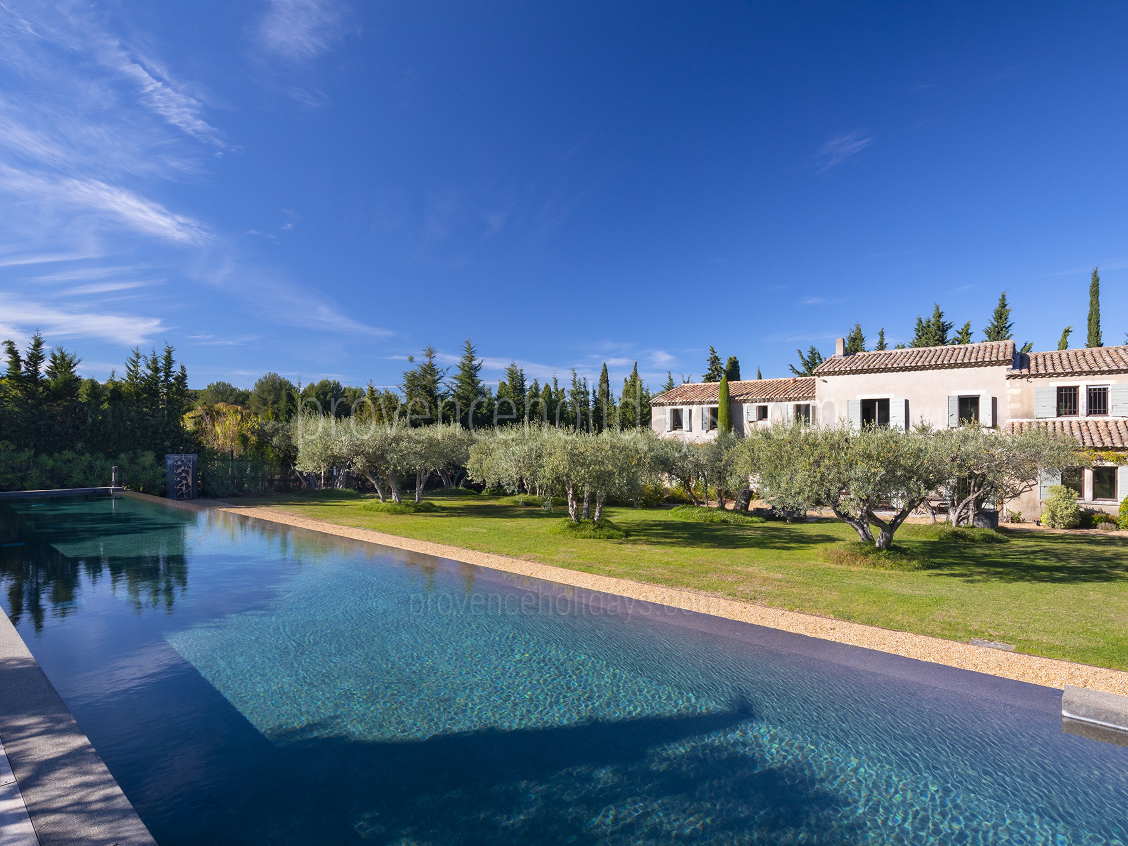 3 - Mas des Alpilles: Villa: Pool