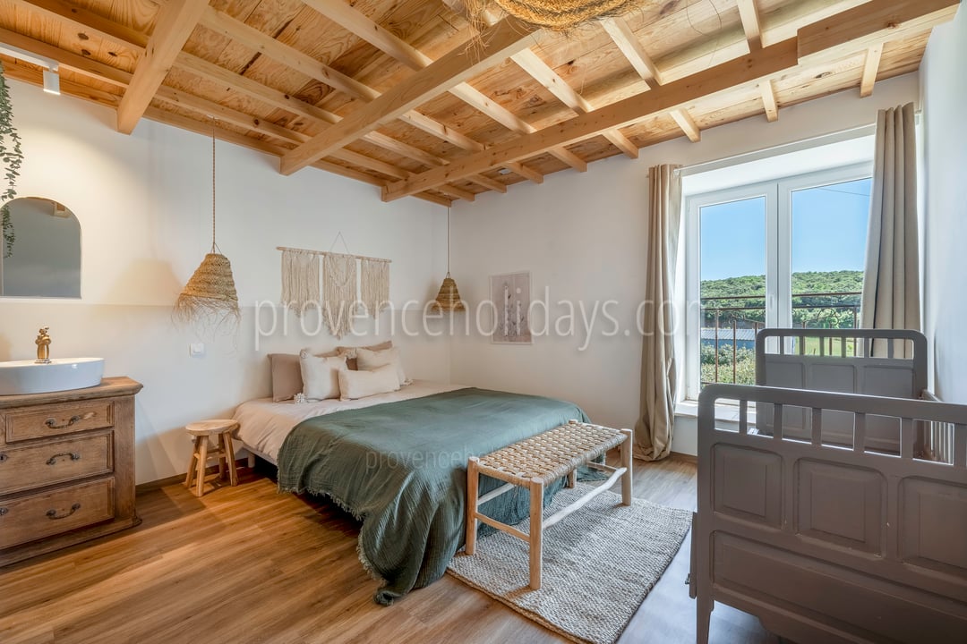 38 - La Bohème: Villa: Bedroom