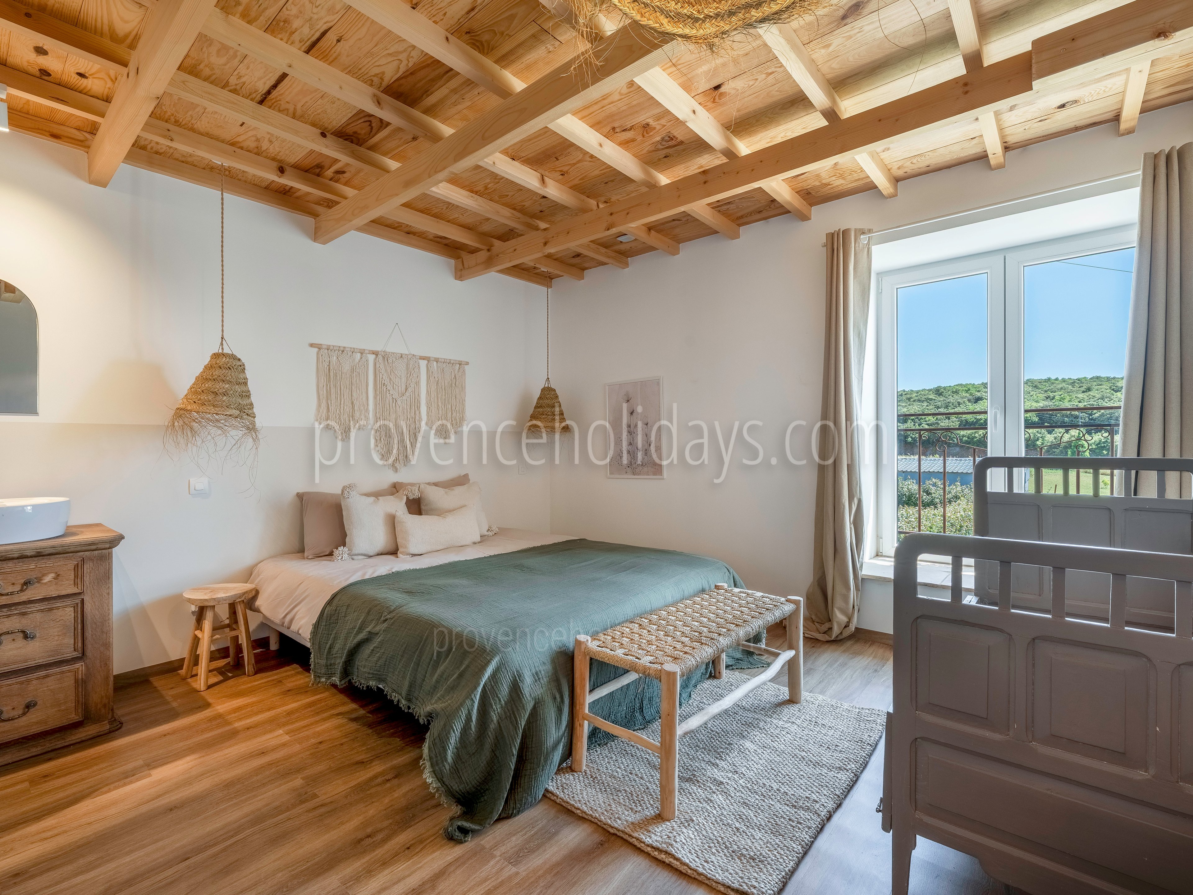 38 - La Bohème: Villa: Bedroom