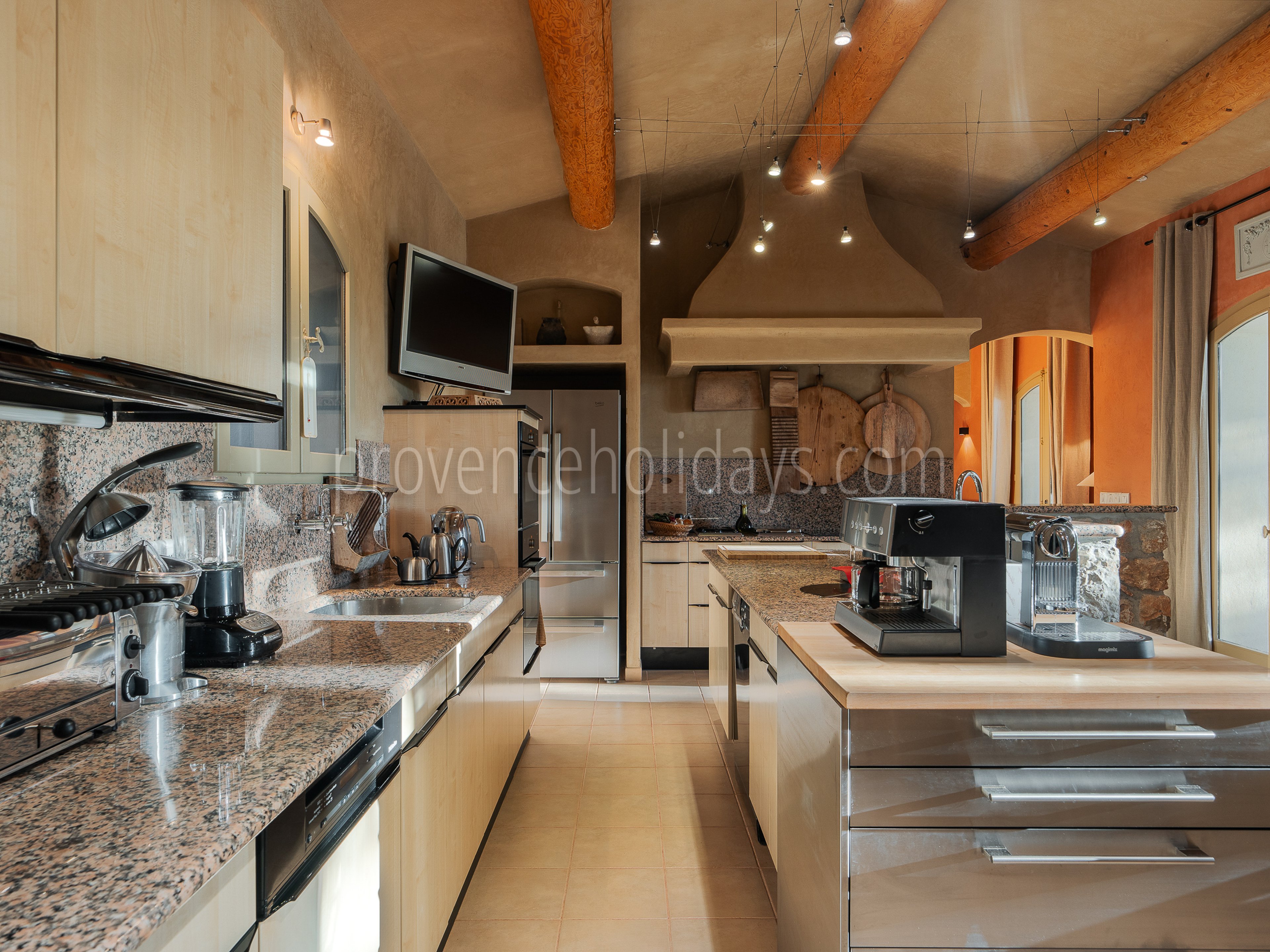 3 - Domaine Three Lakes: Villa: Interior