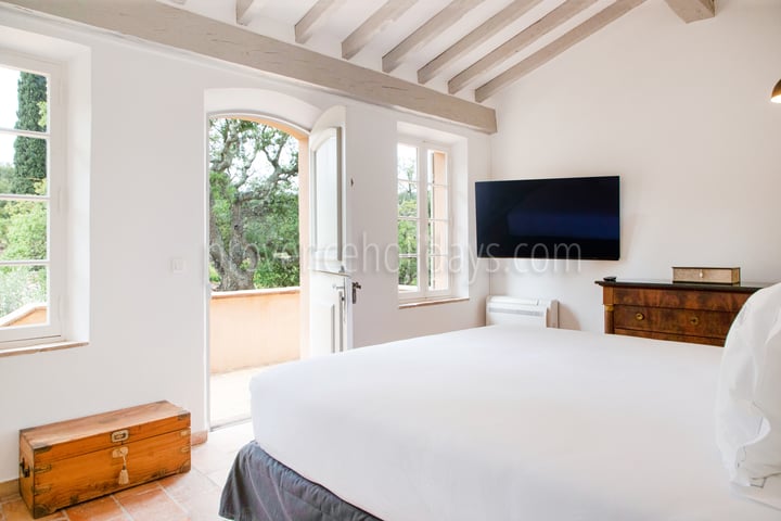 23 - Bastide Queen: Villa: Bedroom