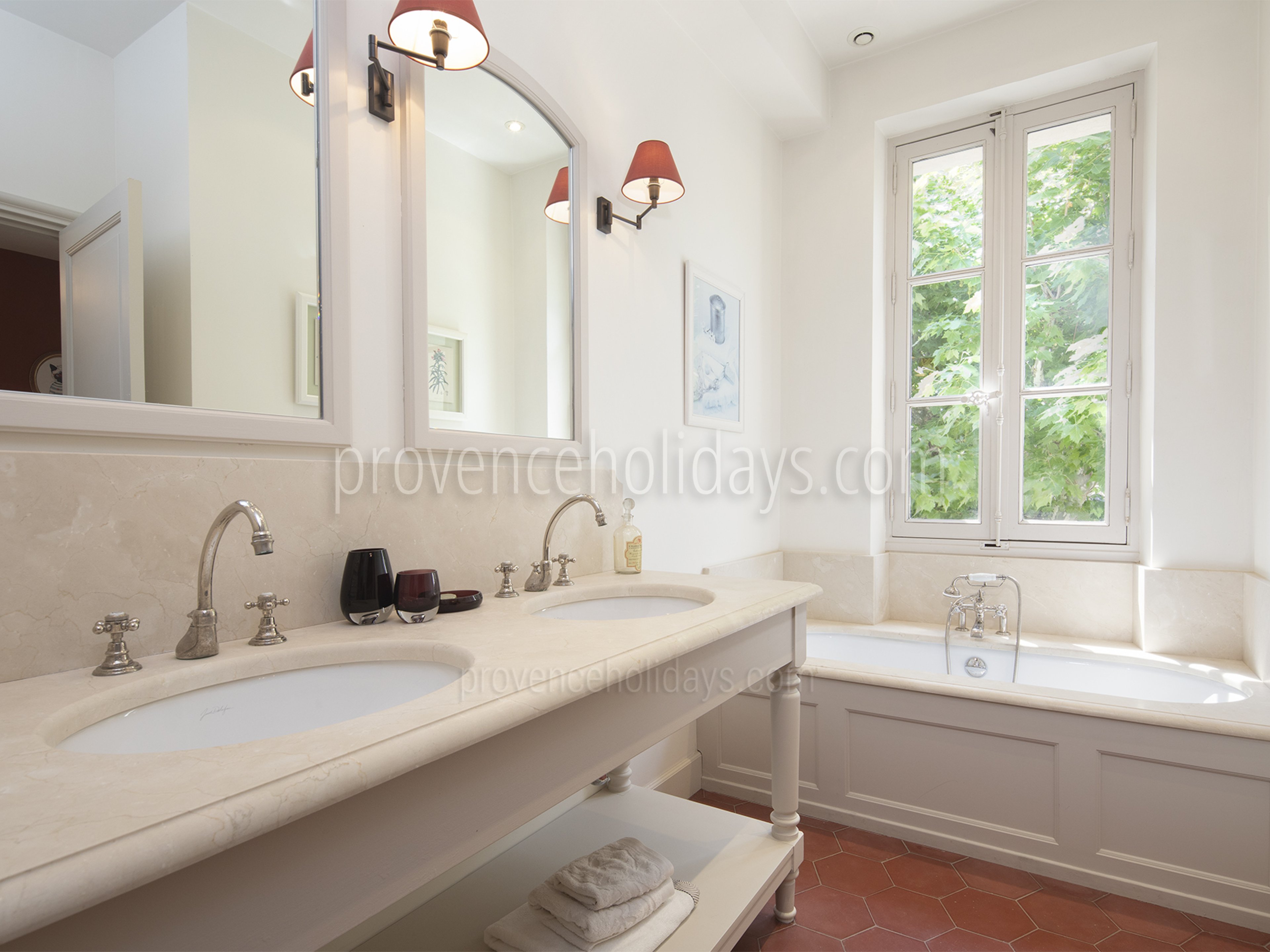 53 - Mas des Étoiles: Villa: Bathroom