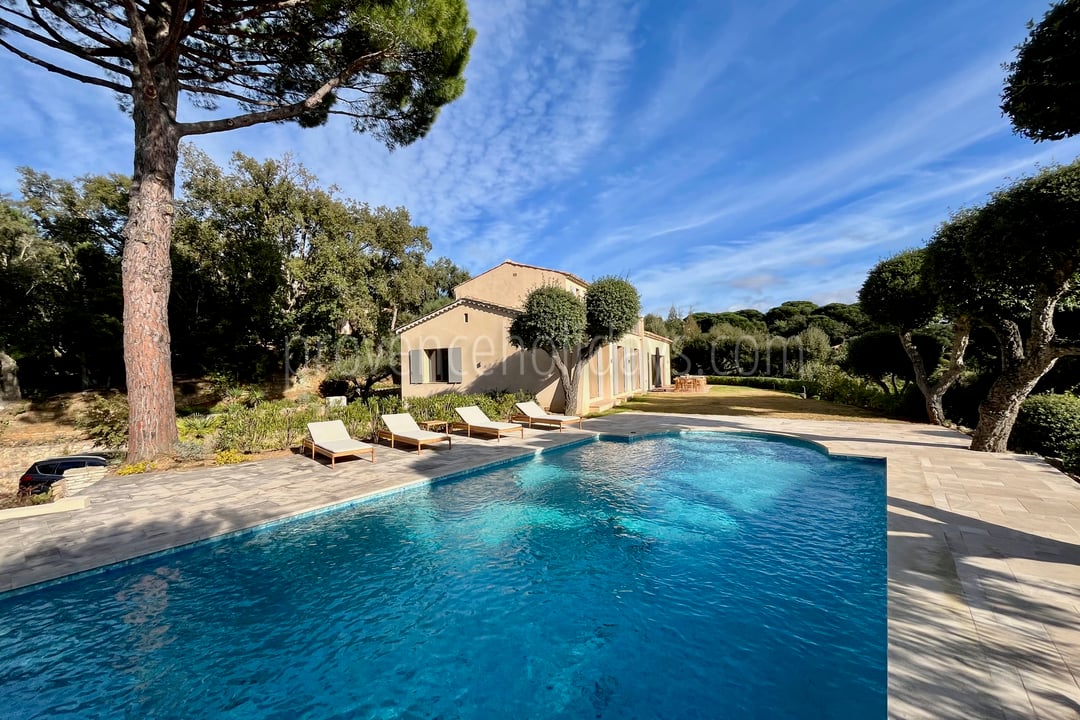 21 - Villa Lily: Villa: Pool
