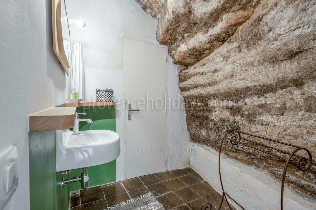 49 - Le Moulin de Gordes: Villa: Bathroom