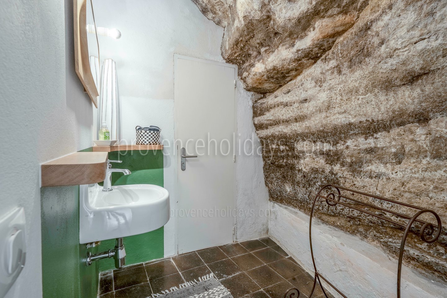 49 - Le Moulin de Gordes: Villa: Bathroom