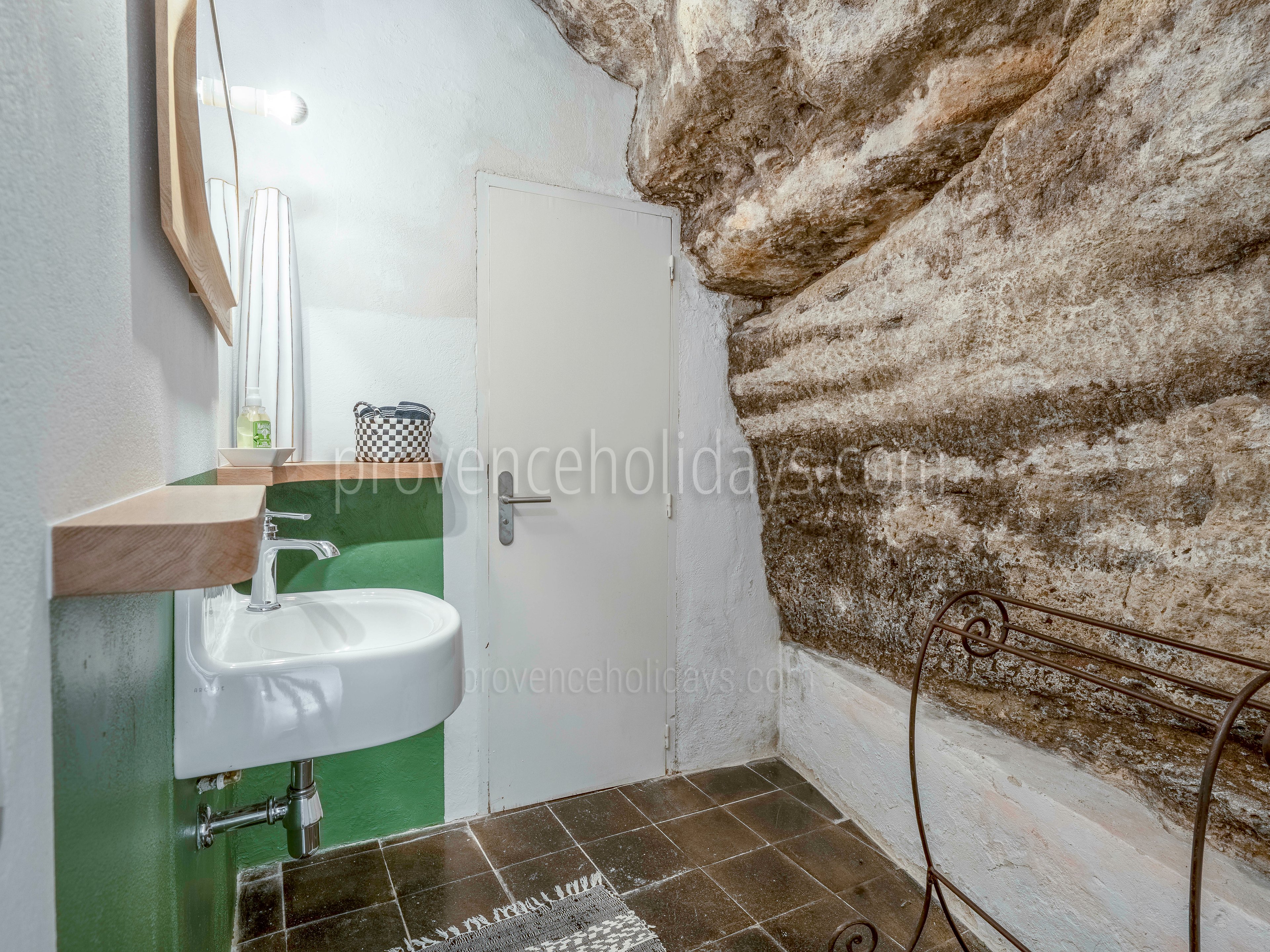 49 - Le Moulin de Gordes: Villa: Bathroom
