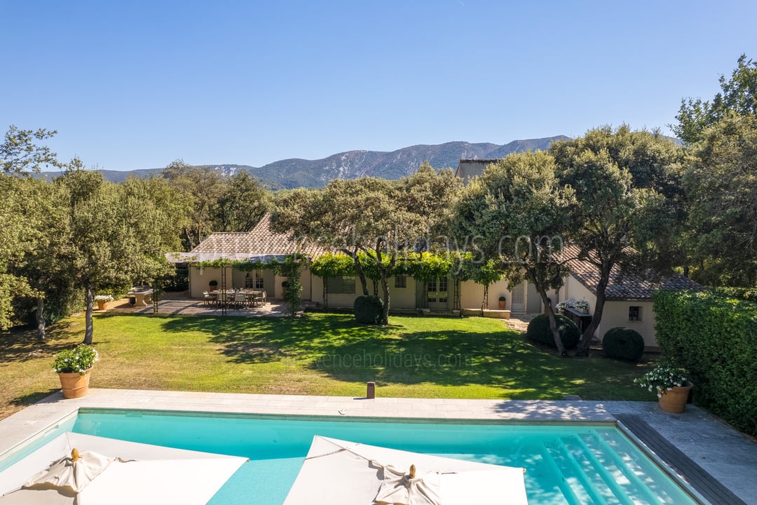 11 - Mas en Campagne: Villa: Pool