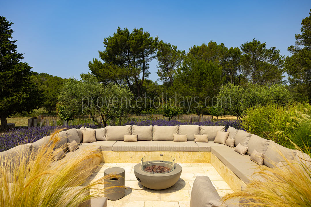 48 - Le Mas Secret: Villa: Exterior