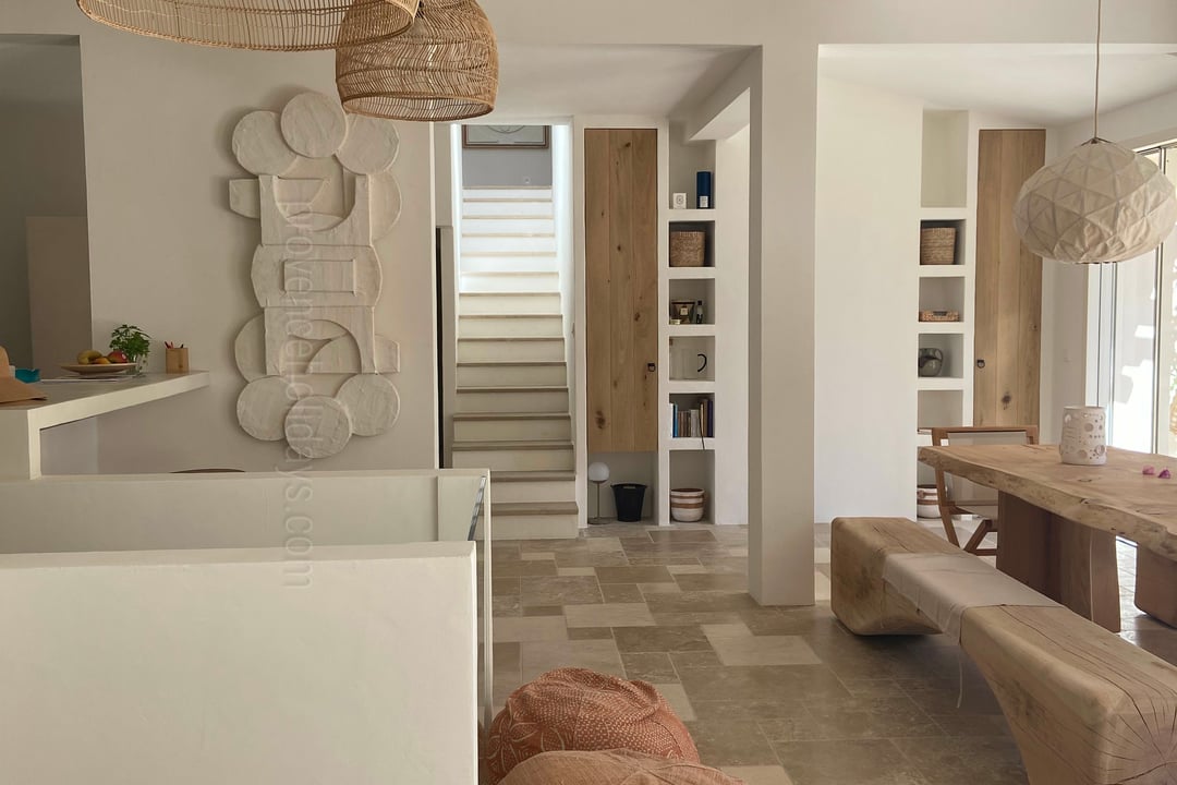 39 - Villa Luna: Villa: Interior