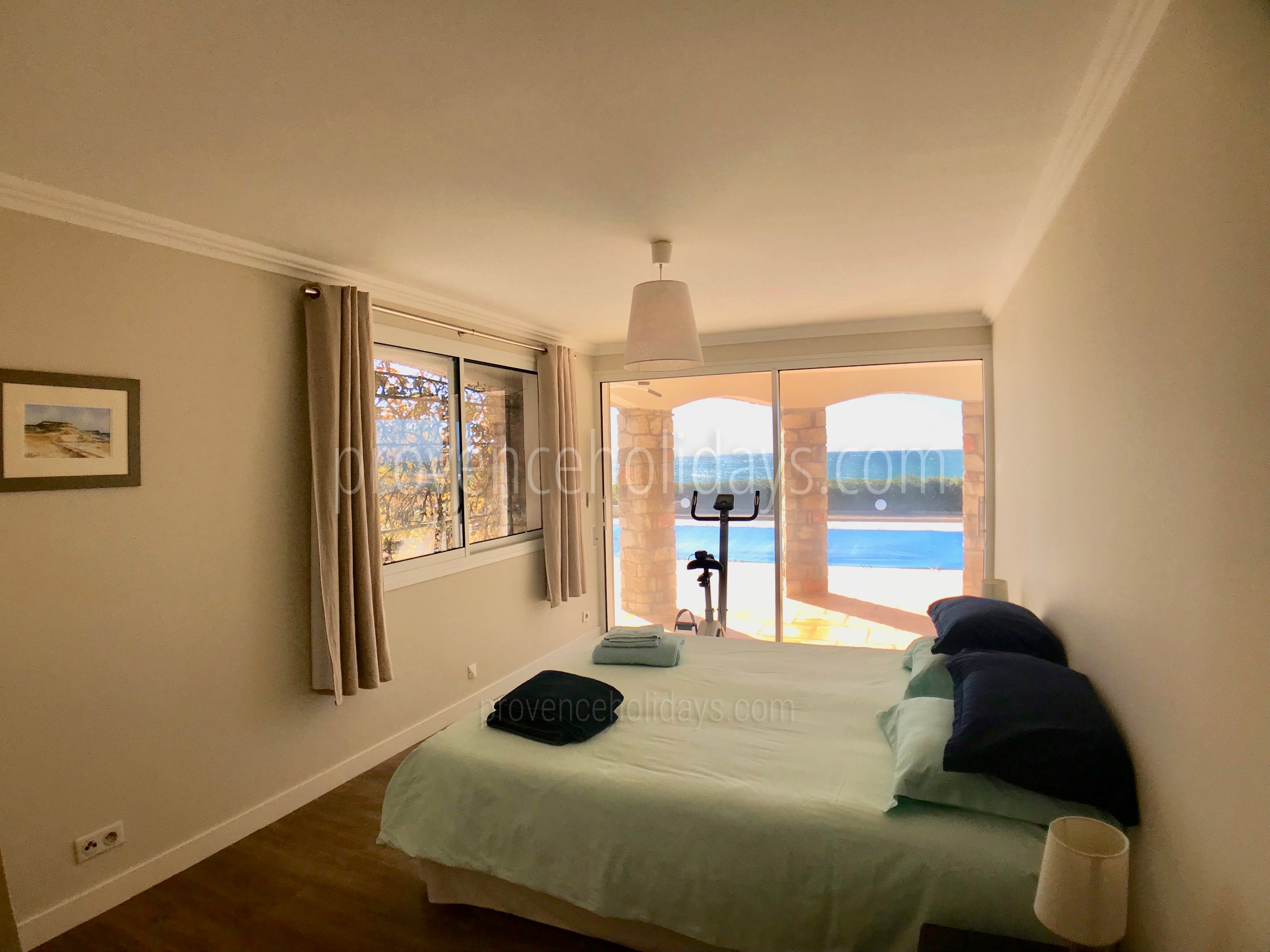 3 - Villa Azur: Villa: Bedroom