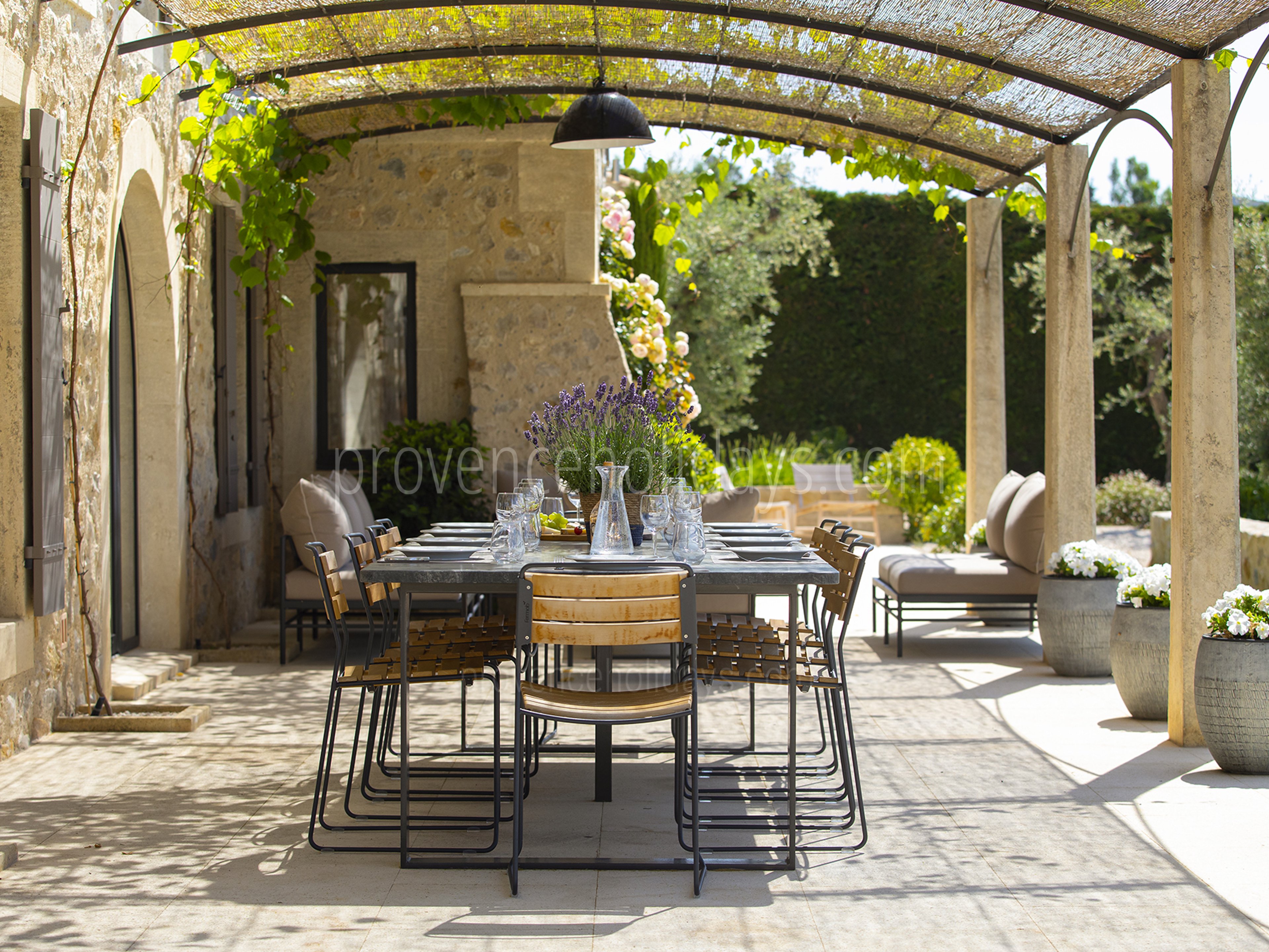 13 - Mas des Thyms: Villa: Exterior
