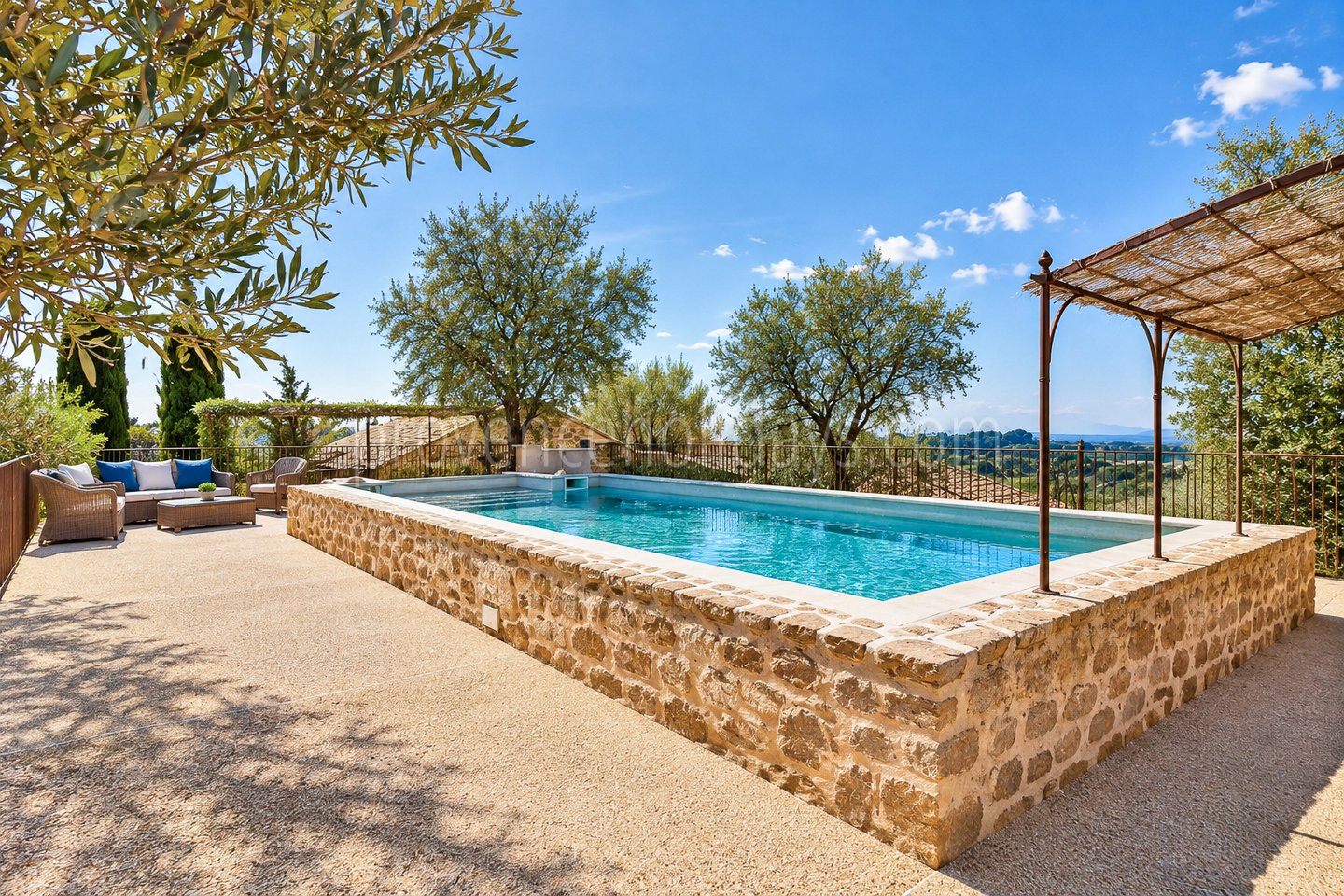 9 - Mas de Beaumes: Villa: Pool