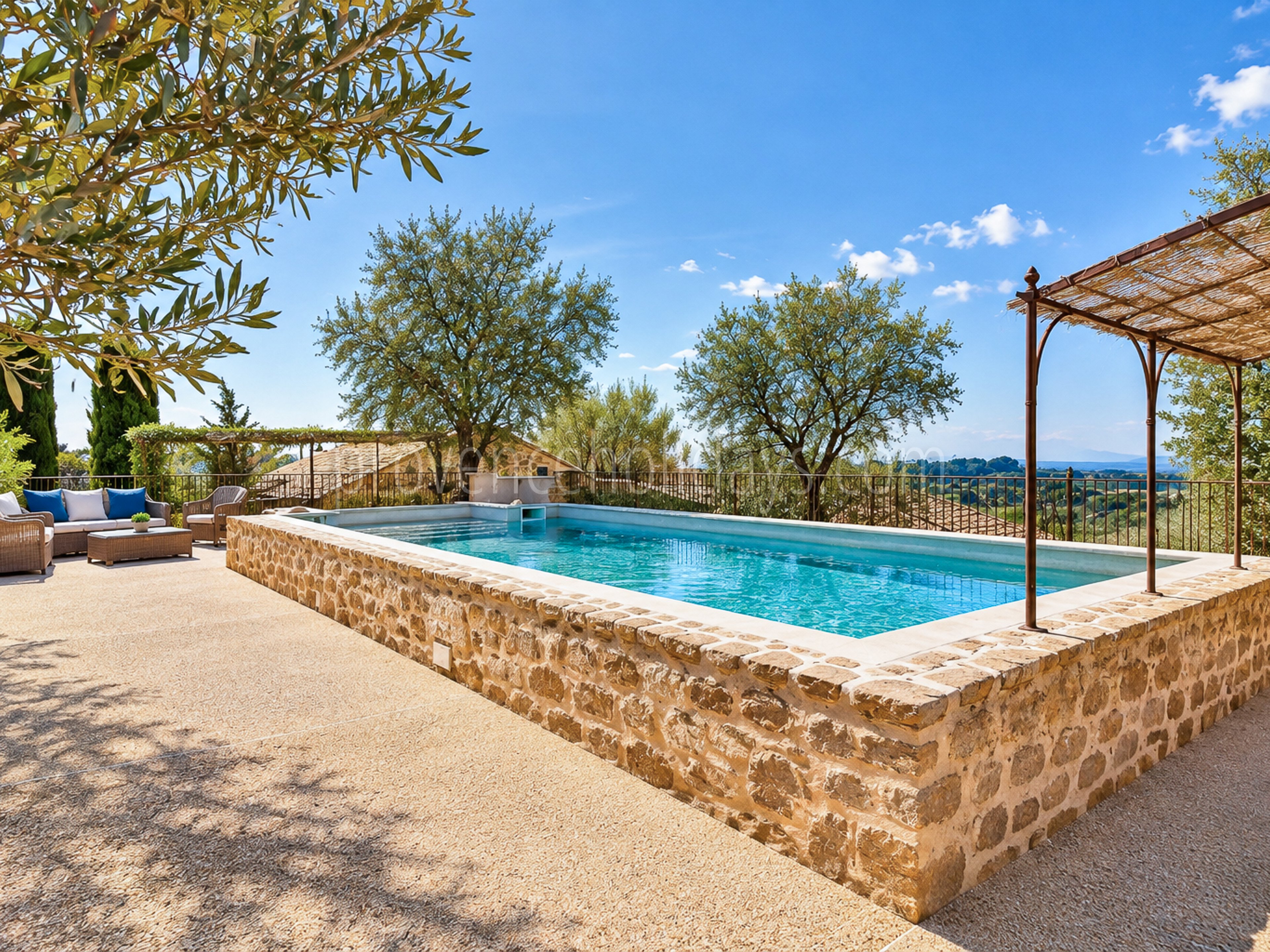 9 - Mas de Beaumes: Villa: Pool