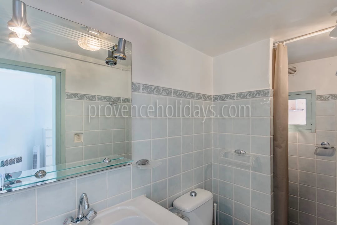 41 - Te renoveren villa in Rayol-Canadel-sur-Mer: Villa: Bathroom