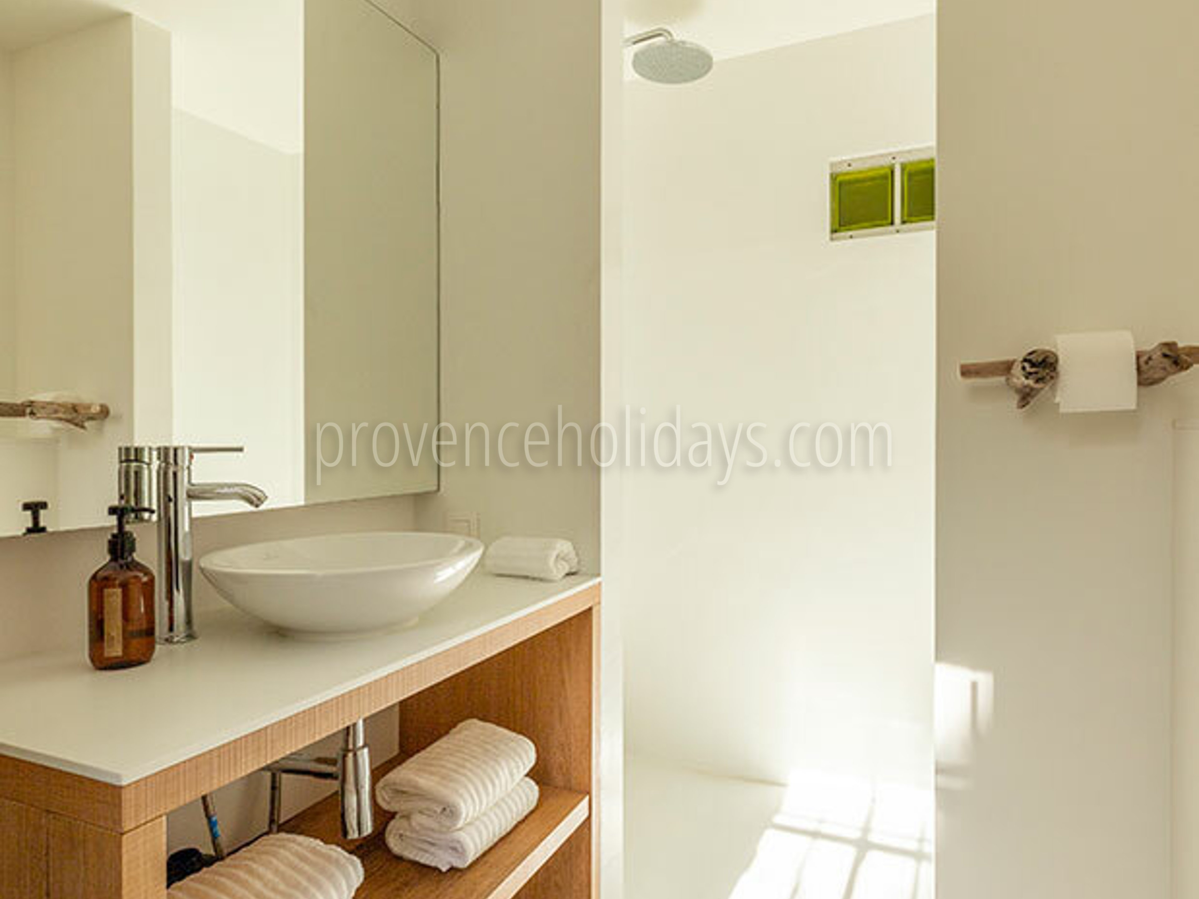 36 - Villa Saint Roch: Villa: Bathroom