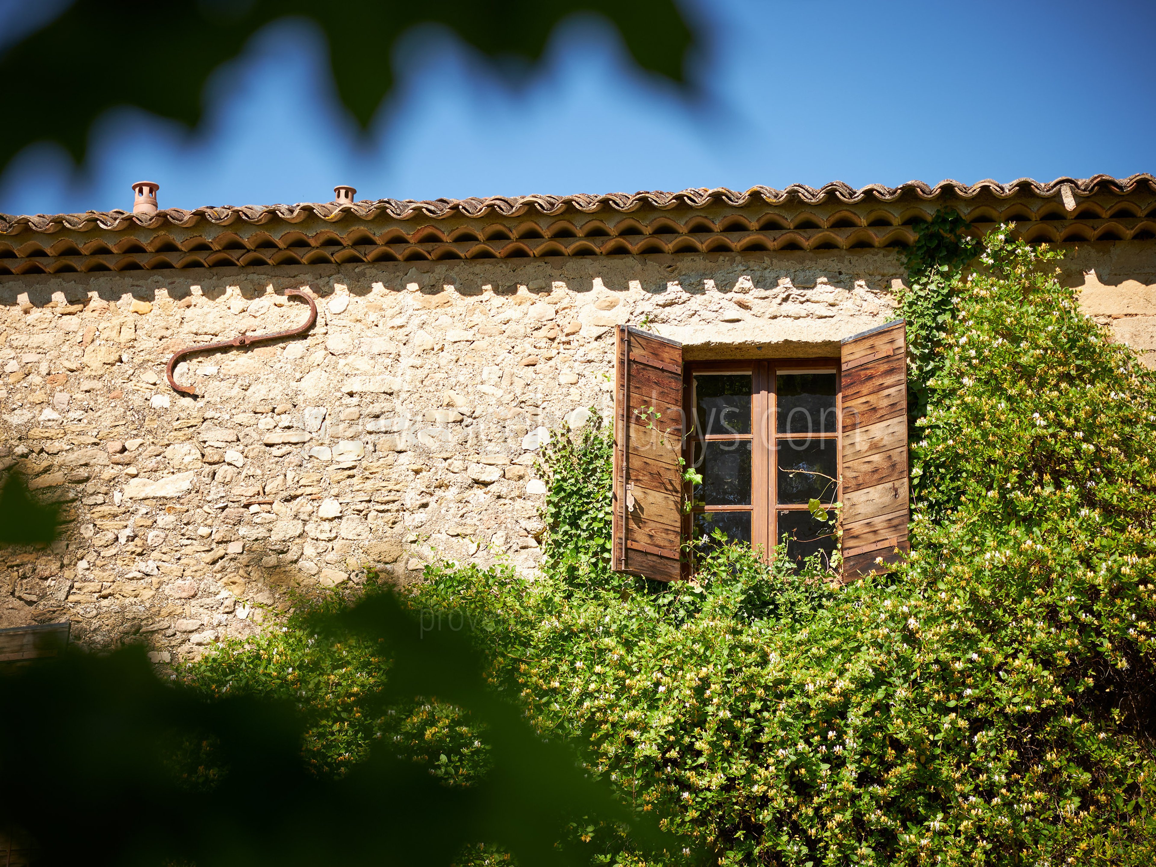 12 - Bastide de Luberon: Villa: Exterior