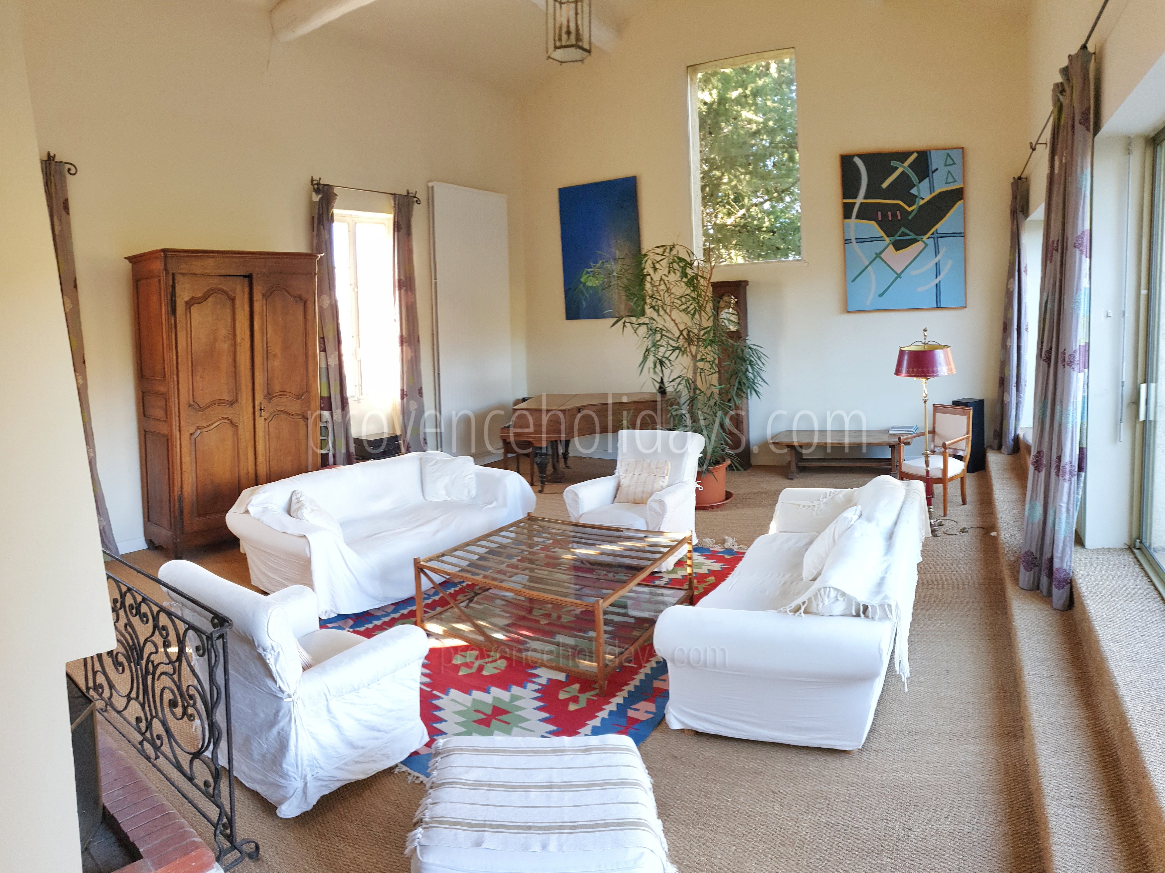 41 - Mas Lambesc: Villa: Interior