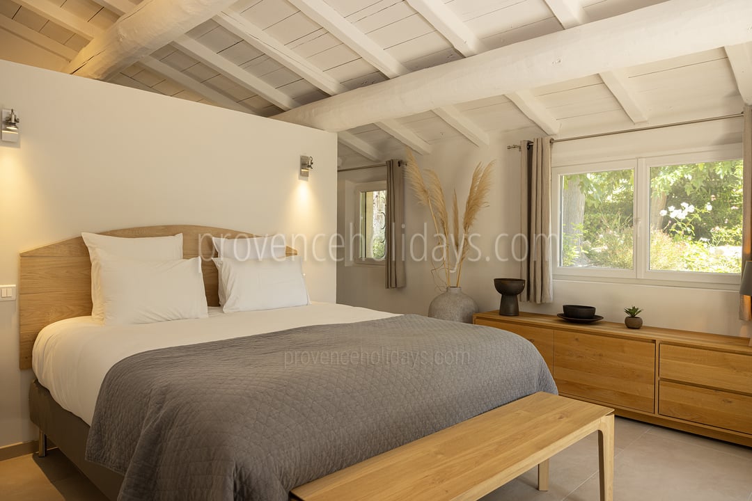 20 - Le Mas des Lauriers: Villa: Bedroom