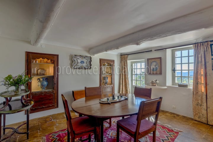 36 - Stone hameau in La Garde-Freinet: Villa: Interior