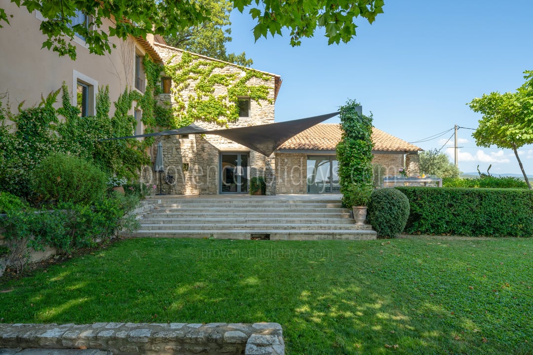 42 - Domaine de la Bouisse: Villa: Exterior