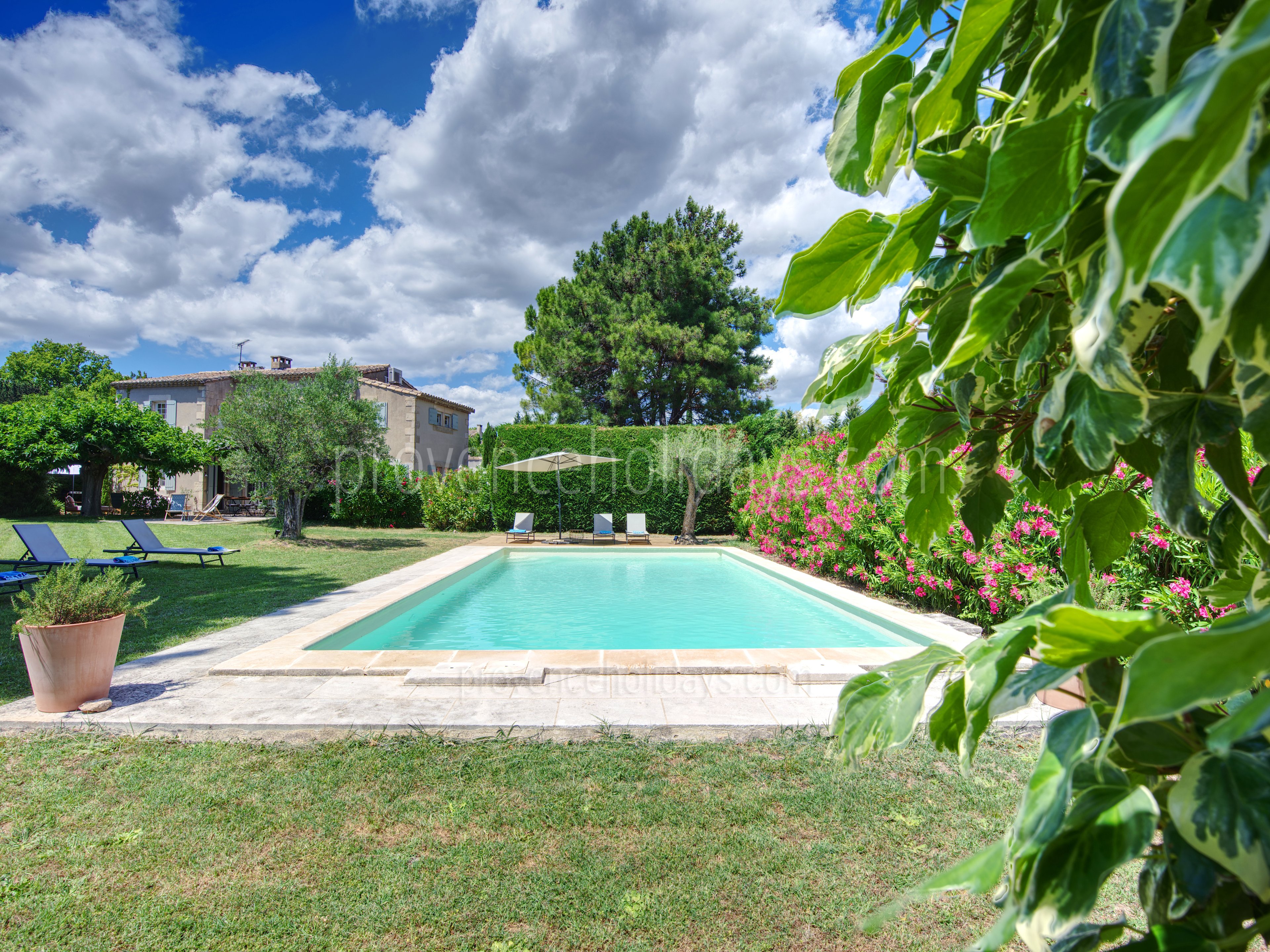 9 - Le Dolmen du Midi: Villa: Pool